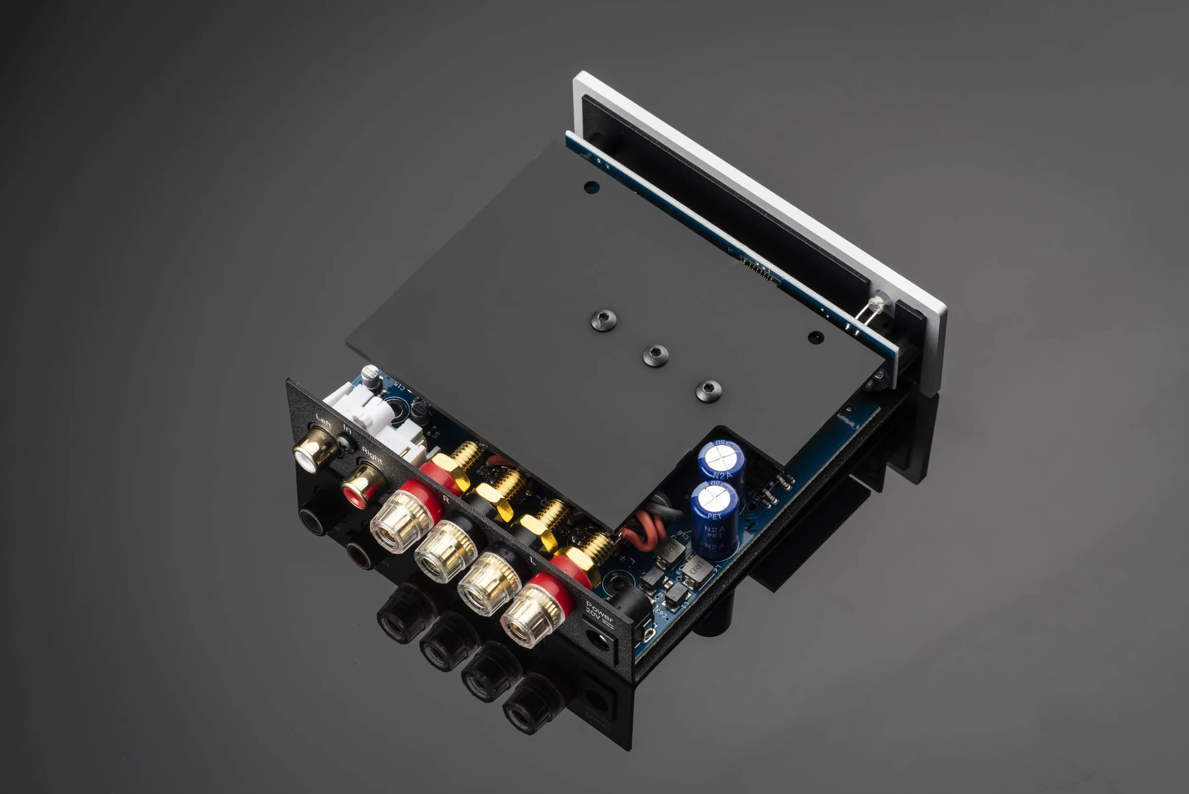 Pro-Ject Amp Box S3, mikro-audiofilowy wzmacniacz stereo o mocy 2 x 50 W, przyłącze spustowe, czarny