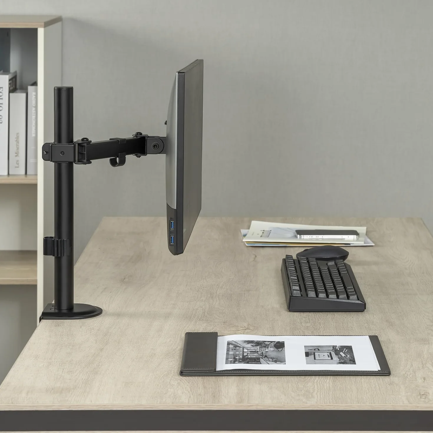 Maclean MC-572N uchwyt do monitora 17-32", VESA 75x75 100x100, ramię z przegubem, regulacja wysokości, obrotowy, 9 kg