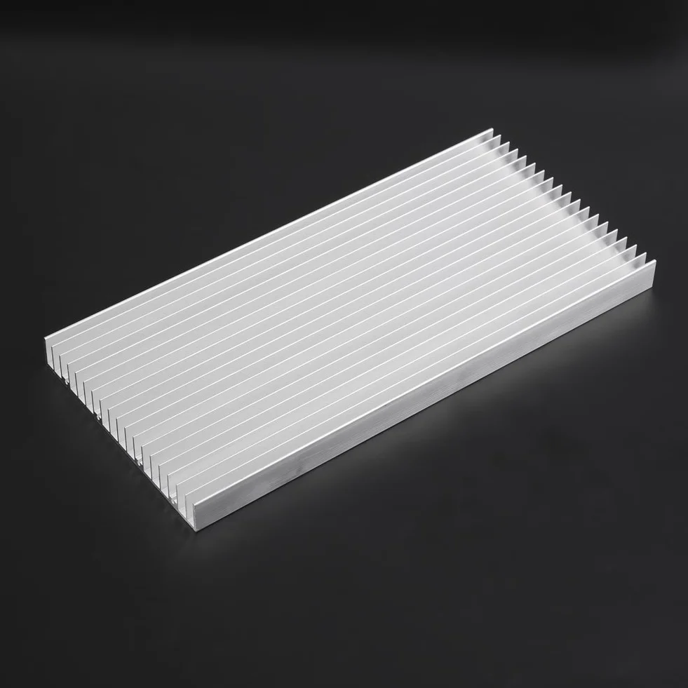 Aluminiowy radiator LED 300x140x20mm do skutecznego chłodzenia wysokomocowych diod LED z wysoką przewodnością cieplną dla świateł LED