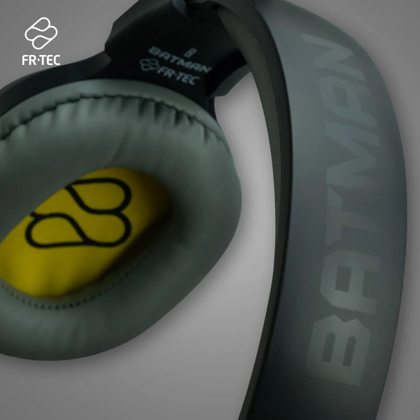 FRTEC - zestaw słuchawkowy do gier Batman z odłączanymi uszami Dark Knight, kabel LED RGB do PlayStation 5, PS4, Xbox Series X/S, Xbox One, Nintendo Switch, PC, Mac