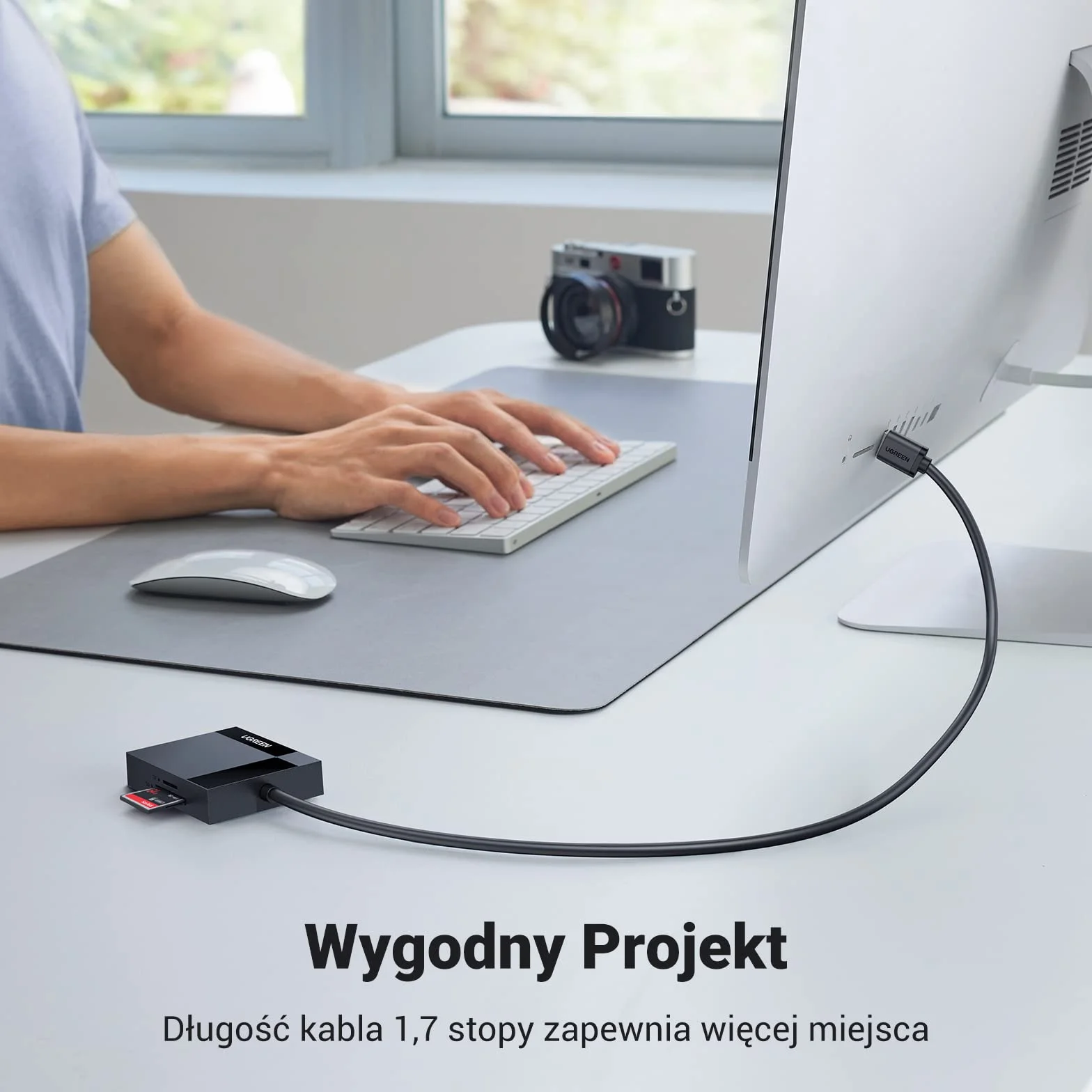 UGREEN USB 3.0 Czytnik Kart 4 w 1 USB 3.0 do Czytnika Kart SD MS TF CF Obsługa 5 Gbps Kompatybilny z Windows XP/Vista/ 10/8.1/8/ 7, Mac OS, Linux.