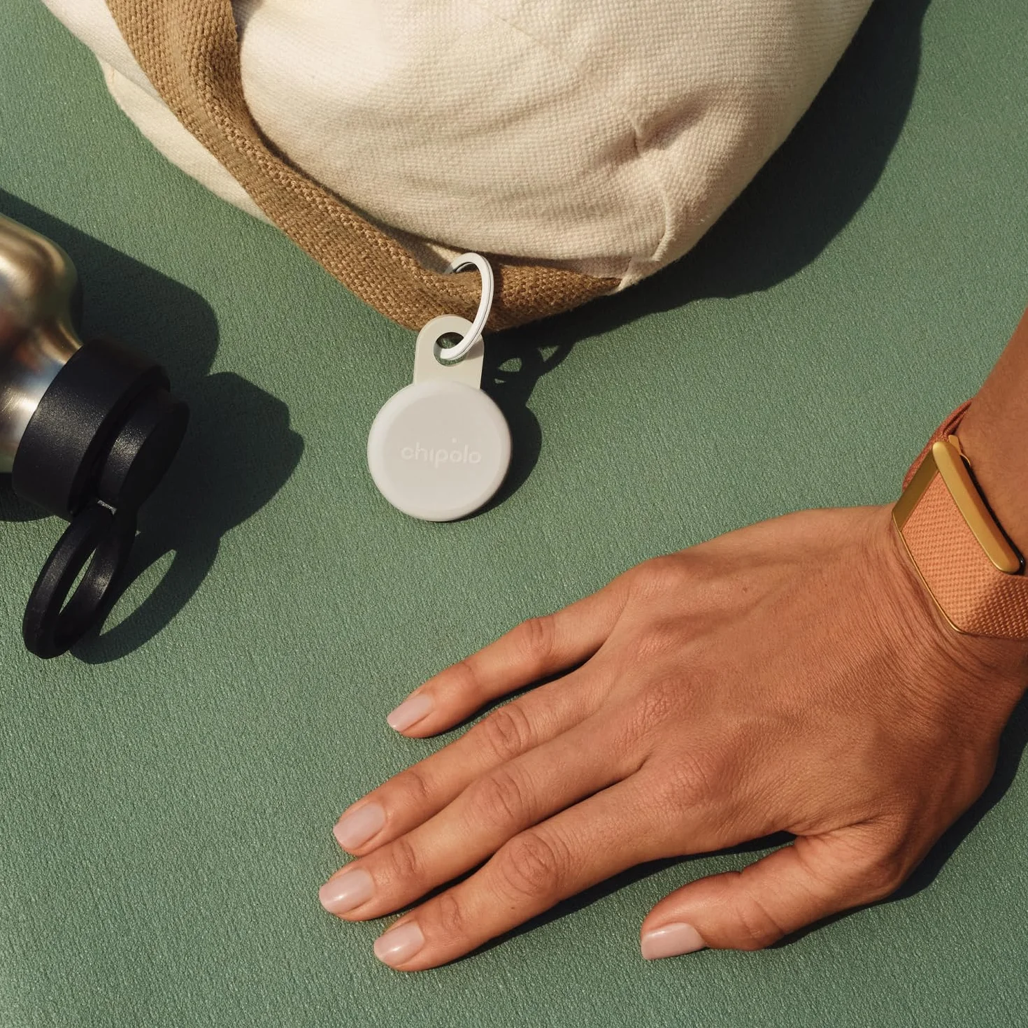 Chipolo LOOP - Ładowalny tracker Bluetooth do lokalizacji kluczy i kieszeni | lokalizator przedmiotów do kluczy, kompatybilny z Apple Find My lub Find Hub (4-Pak)
