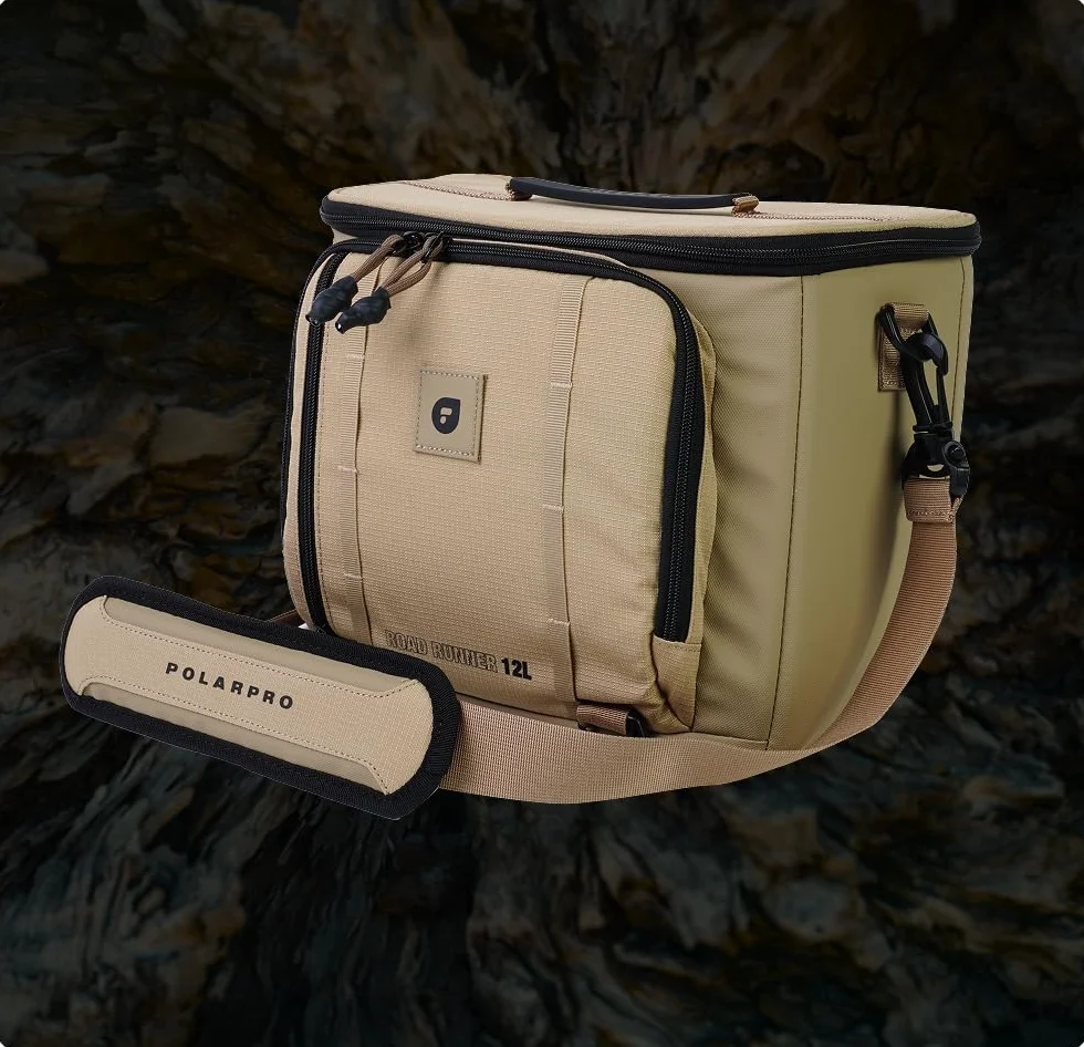 PolarPro RoadRunner - torba na ramię na aparat 12 l - pustynia