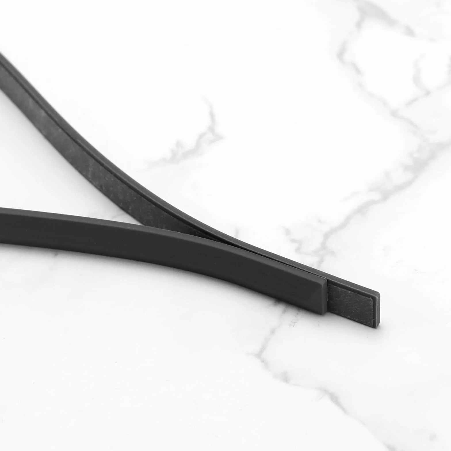 SG Store 2 szt. antypoślizgowe paski do stóp zderzaka kompatybilne z HP ENVY X360 15-DR, ENVY X360 15-DS gumowe paski na nóżki 315 x 6 x 2 mm