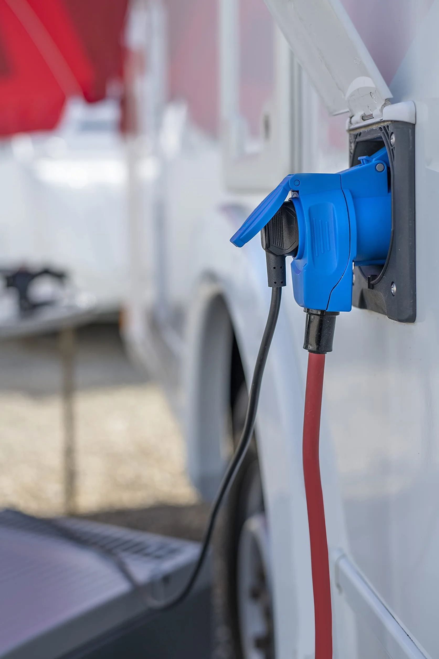 Brennenstuhl Elektryczny przedłużacz/Przedłużacz zewnętrzny Rozwiązania do kamperów, przyczep kempingowych, łodzi, sklepów ulicznych (15m H07RN-F 3G1,5, na zewnątrz), wyprodukowany we Francji