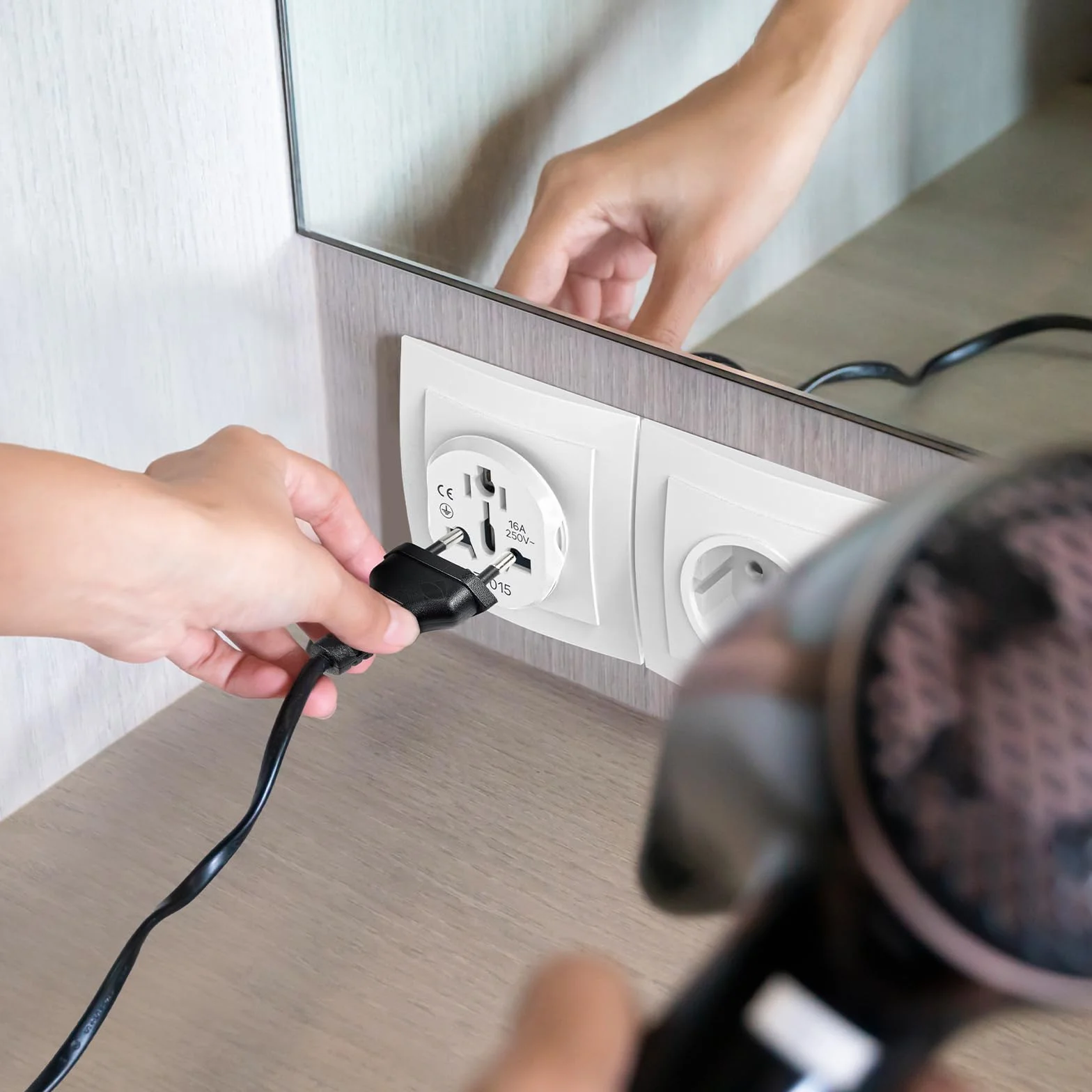 VIEVRE 4 sztuki uniwersalne adaptery do gniazdka, adapter wtyczki Chiny na Europę, uniwersalny adapter do Europy, USA, UK, Tajlandia, Szwajcaria, Chiny, Włochy