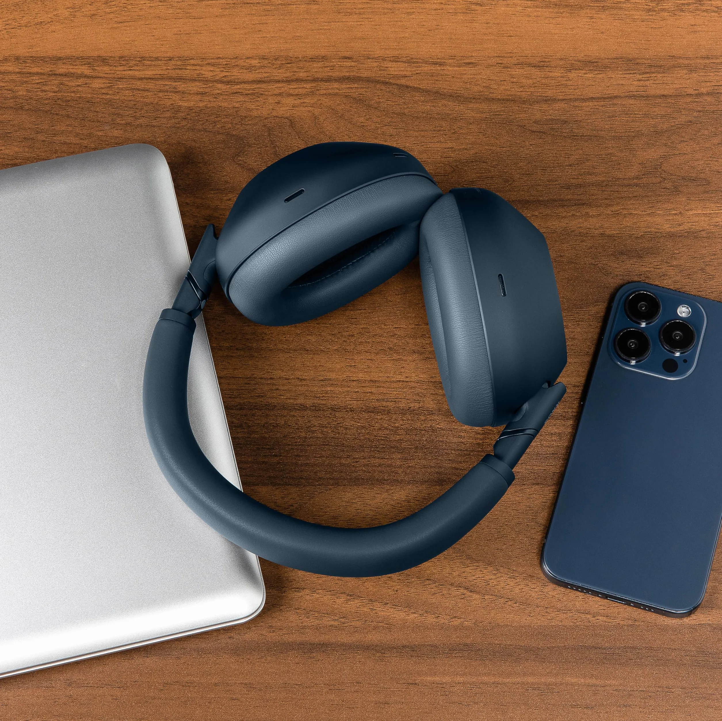 WC PadZ XM6 – najwyższej jakości wymienne nauszniki kompatybilne ze słuchawkami Sony WH-1000XM6 firmy Wicked Cushions | Większy komfort, trwała skóra poliuretanowa i izolacja dźwięku | Midnight Blue