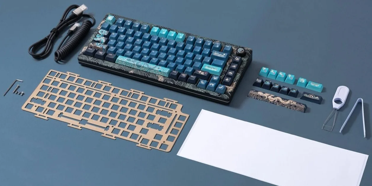 Akko MOD 007 V3 HE Year of Dragon Przewodowa Klawiatura Mechaniczna, RGB LED, 8000Hz Polling Rate, Rapid Trigger, Dynamic Keystrokes, Mod-Tap, Toggle Key, Cream Yellow Magnetic Switch