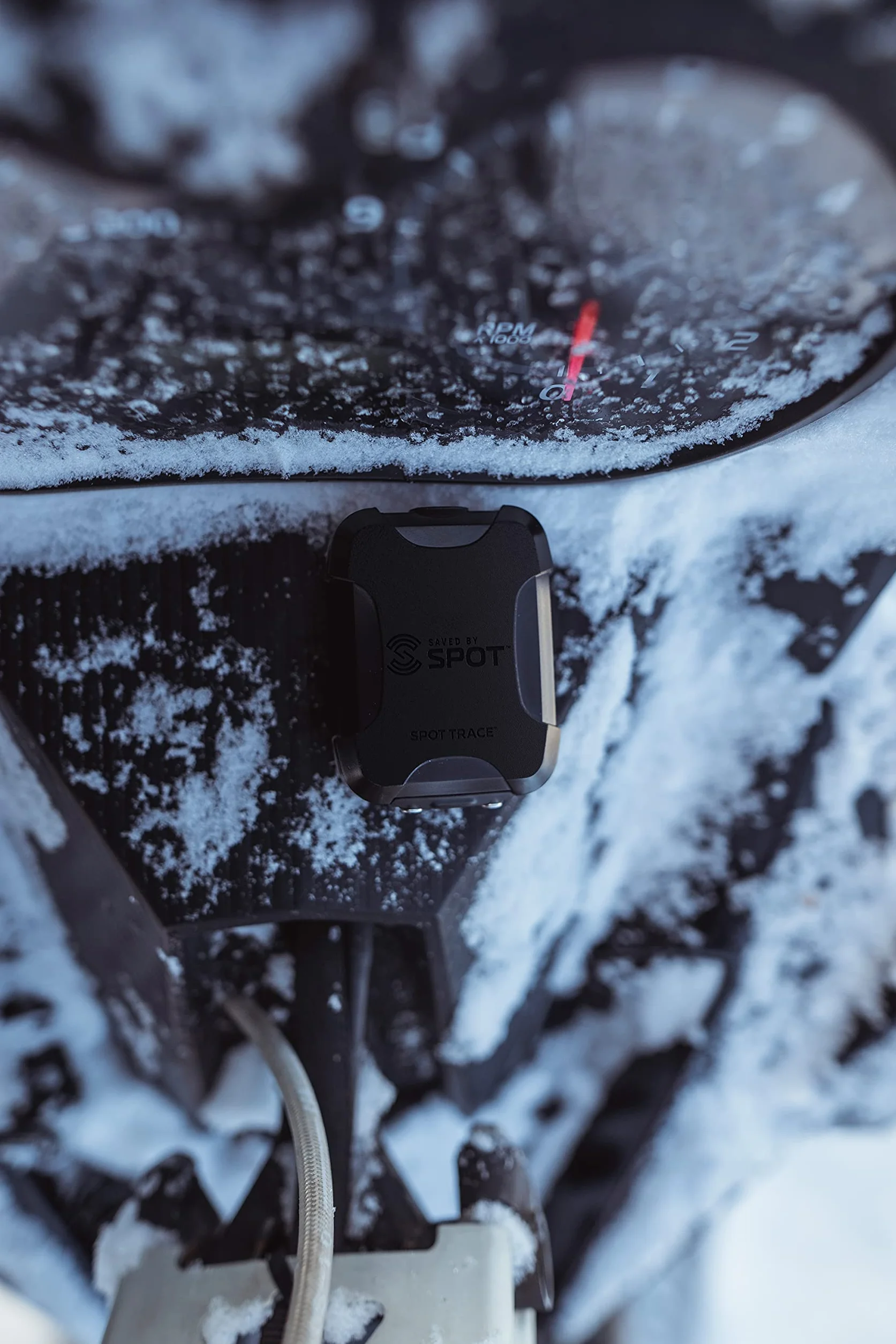 SPOT Trace GPS Tracker | Kompaktowe Satelitarne Urządzenie Śledzące do Pojazdów, Łodzi, Sprzętu Mobilnego i Zdalnych Zasobów | Sieć Satelitarna Globalstar | Wymagana Subskrypcja