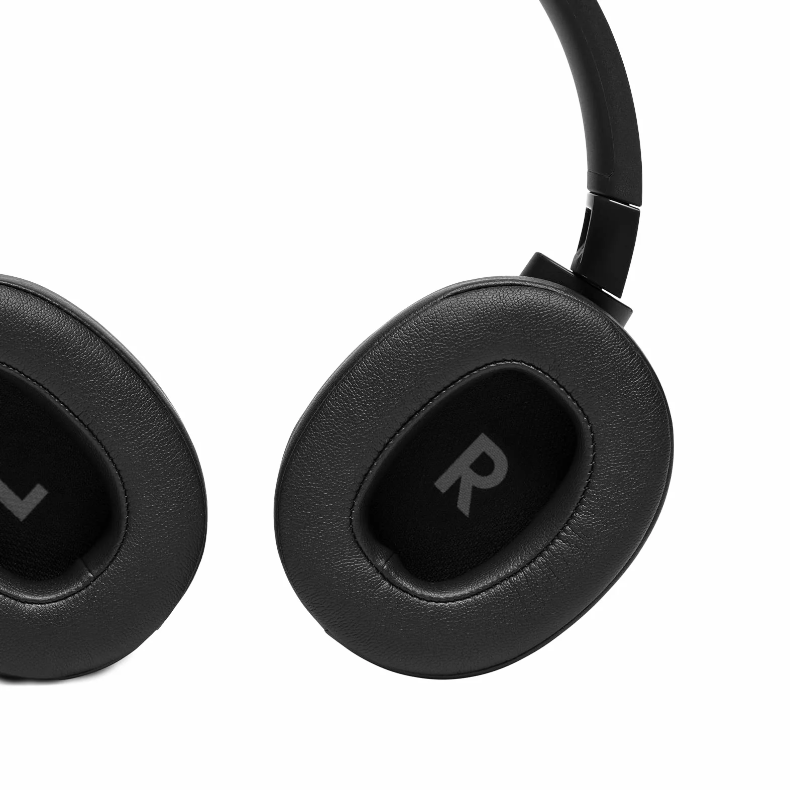 JBL Tune 710 BT przewodowe i bezprzewodowe słuchawki wokółuszne z wbudowanym mikrofonem, połączeniem Bluetooth Multi-Point i trybem głośnomówiącym, czarne