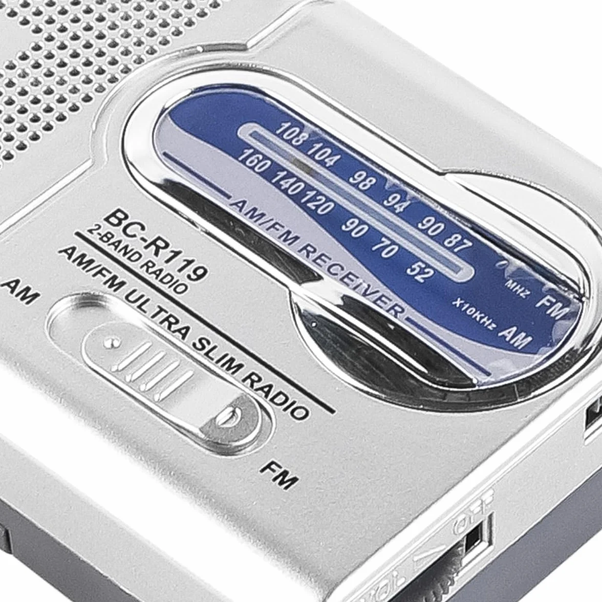 Namvo Am Fm radio zasilane bateriami wielofunkcyjne srebrno-szare przenośne mini radio nadaje się do podróży, wędrówek i jazdy na rowerze (Bez baterii)