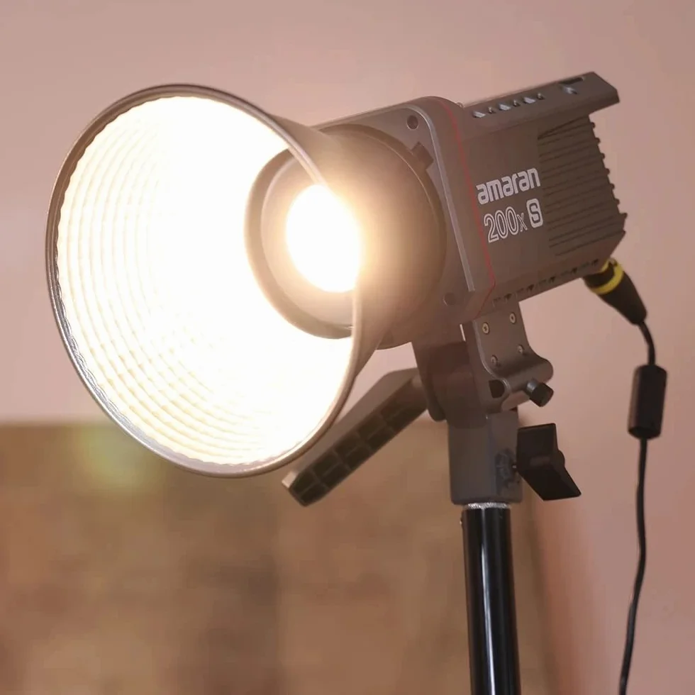 Aputure Amaran 200x S Lampa wideo LED 200W Bi-Colour 2700K-6500K 45400Lux @1m COB LED Studio Oświetlenie ciągłe Mocowanie Bowens CRI95 + TLCI98 + kontrola aplikacji