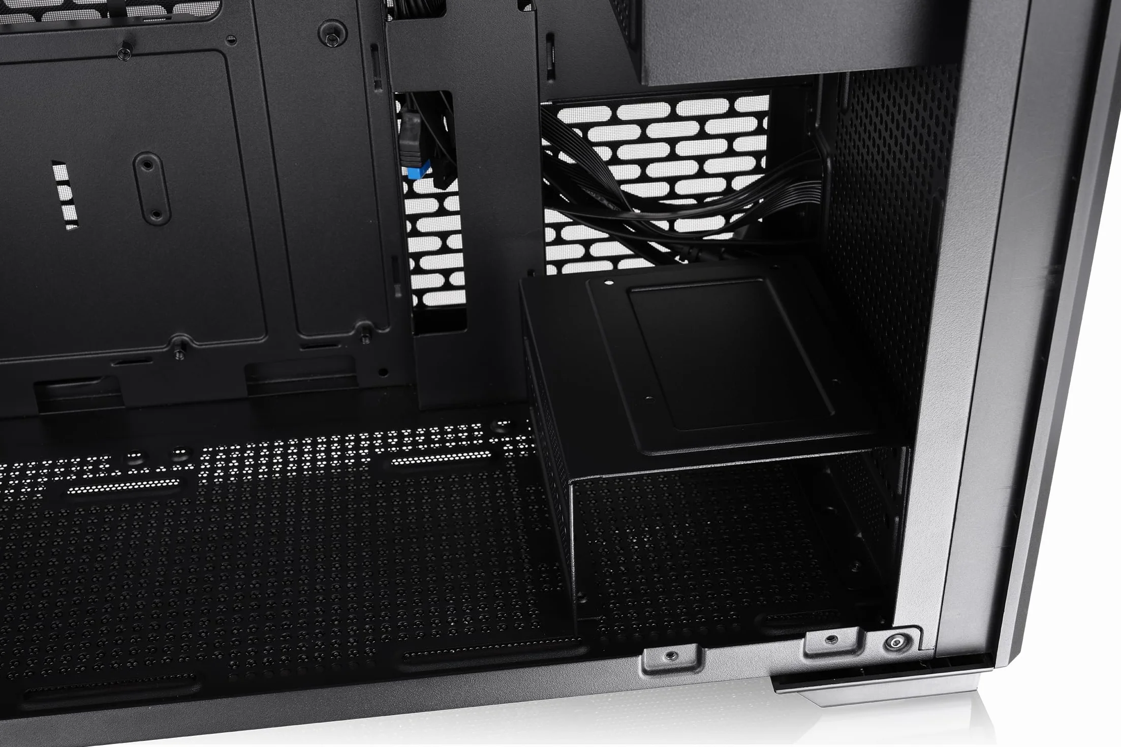 Thermaltake TR300 TG | Black | Tempered Glass | Power Extension Cord | 120mm Fan