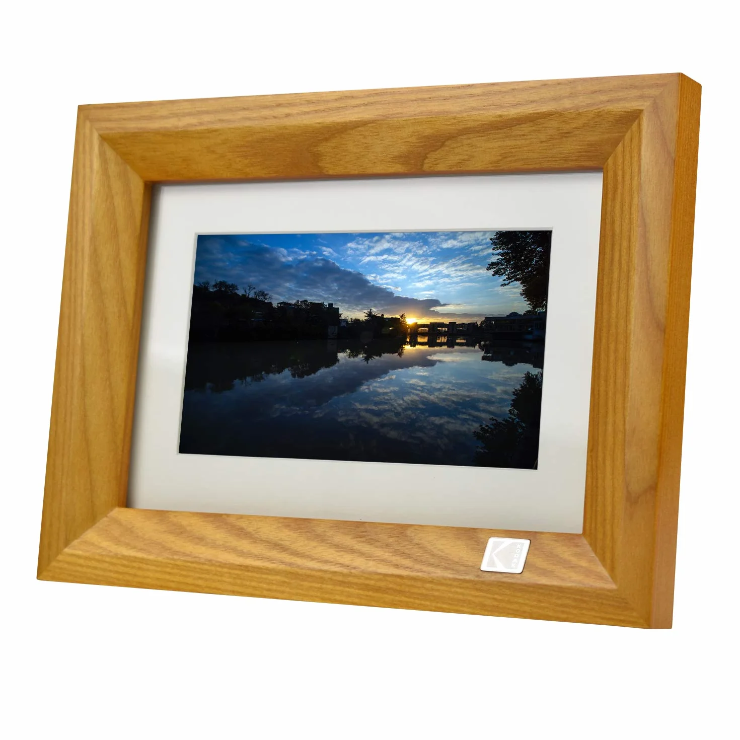 KODAK Wysoka rozdzielczość 1024 x 600 17.8 cm cyfrowa ramka na zdjęcia - Burlywood"
