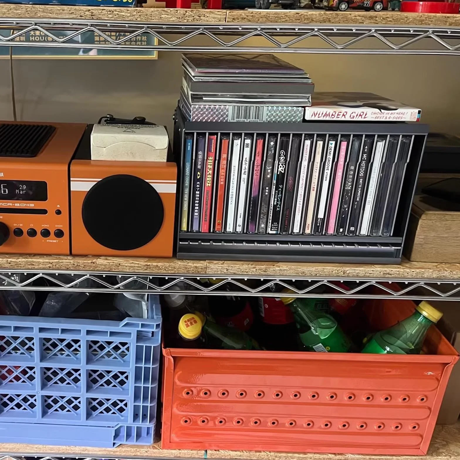 Stojak do przechowywania płyt CD, organizer na płyty DVD z 20 gniazdami, z wyskakującym przyciskiem, szafka do układania w stos, do domu, biura, pokoju muzycznego, sali teatralnej