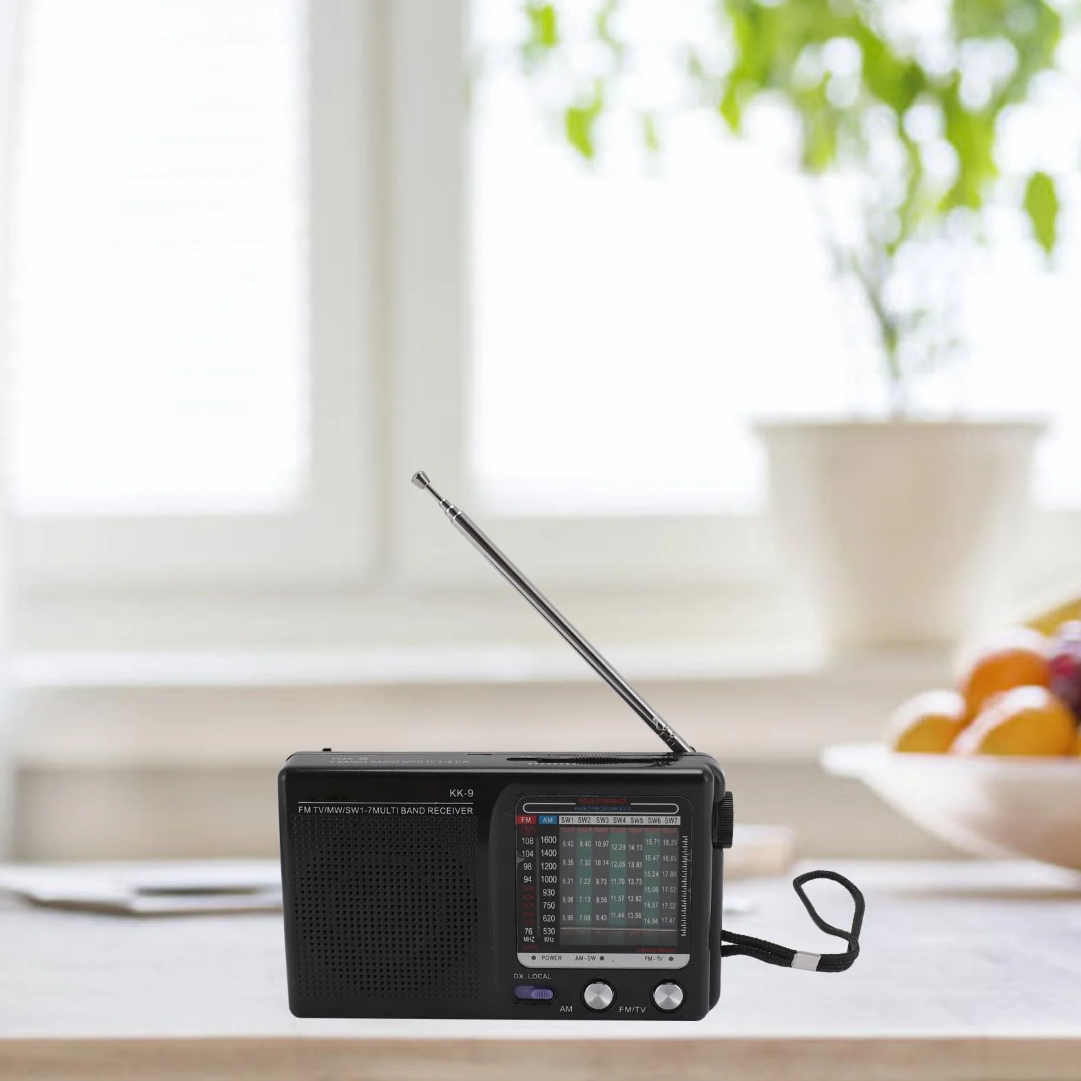 Przenośne radio wielopasmowe awaryjne dla osób starszych z chipem