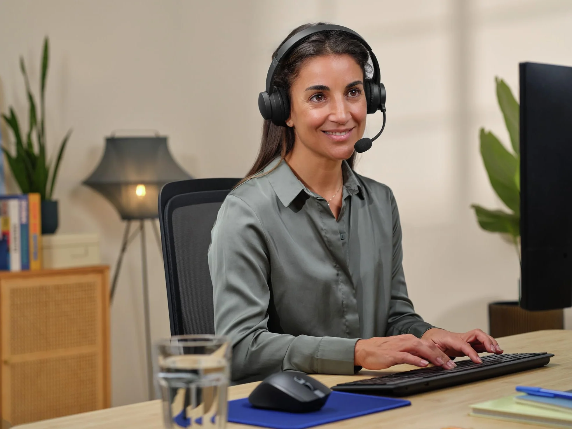 Trust Roha II nauszny bezprzewodowy zestaw słuchawkowy Bluetooth, czarny | mikrofon ENC, lekkie słuchawki z akumulatorem, 85% materiału z recyklingu, headset do PC Mac biura pracy Zoom Teams