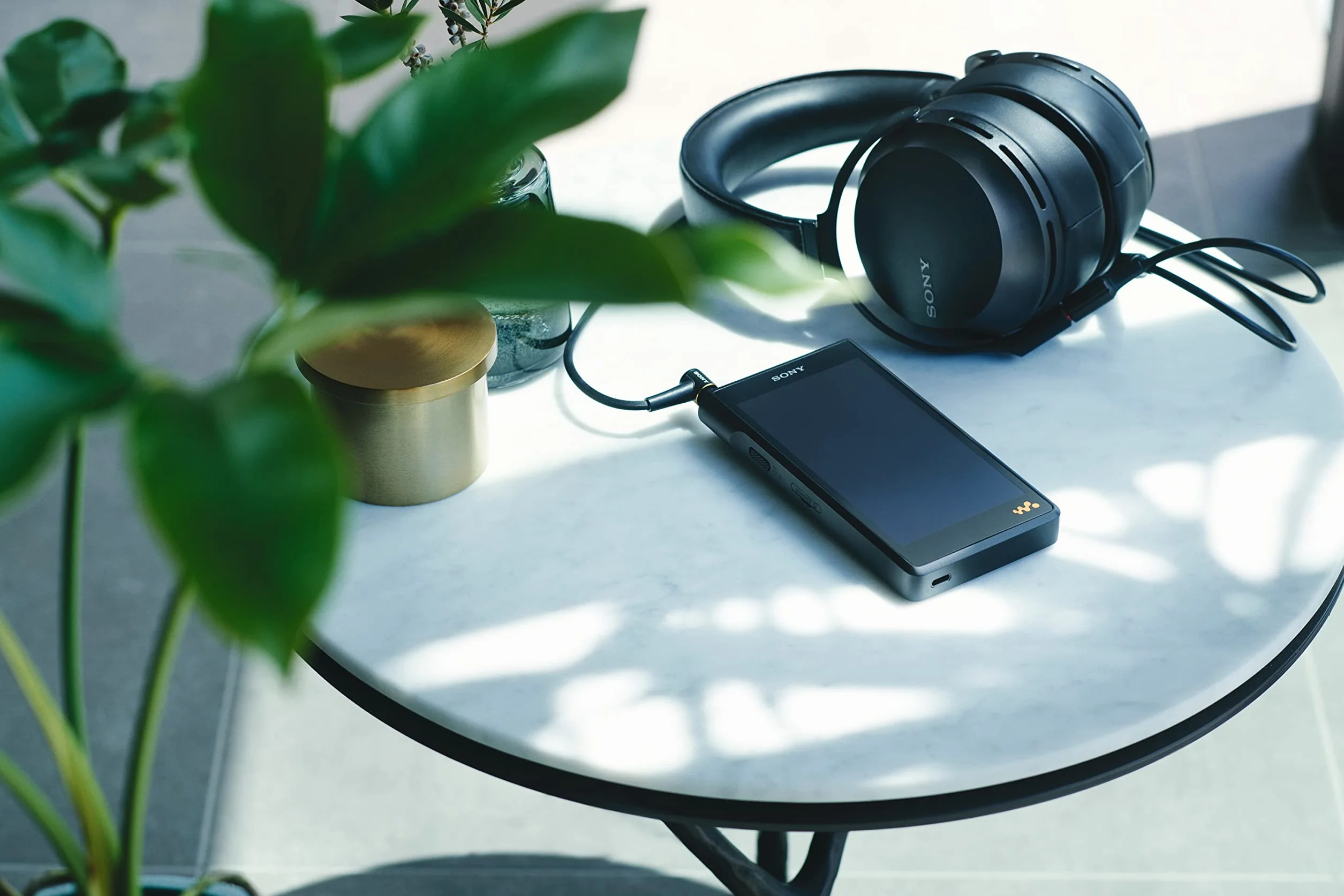 Sony NW-WM1AM2 cyfrowy odtwarzacz muzyki Walkman o wysokiej rozdzielczości z systemem Android 11, ekranem dotykowym, Bluetooth i Wi-Fi, czarny