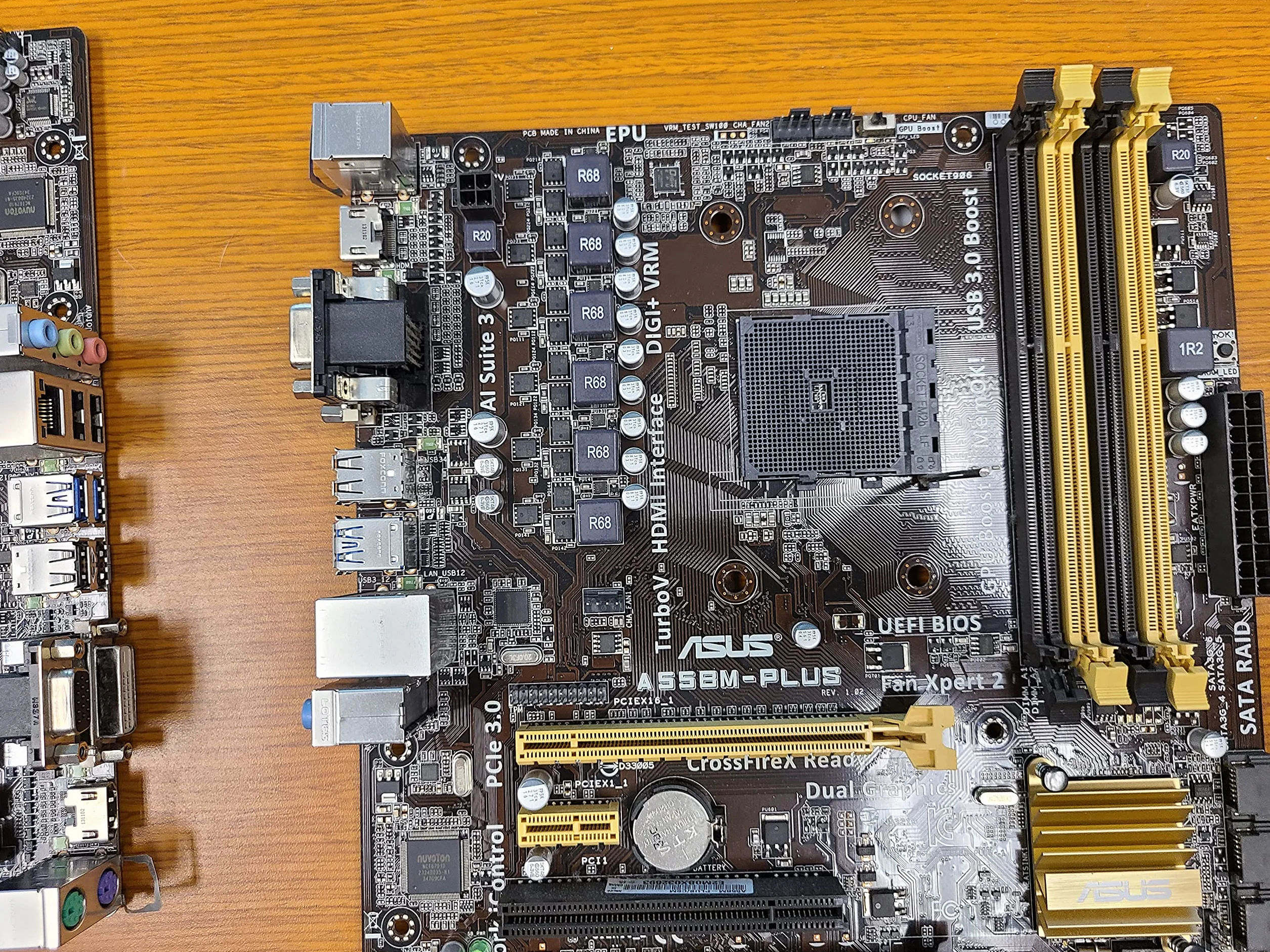 Asus Płyta główna A55BM-E (gniazdo FM2+, AMD A55 FCH, DDR3, S-ATA 300, Micro ATX, PCI Express 3.0)