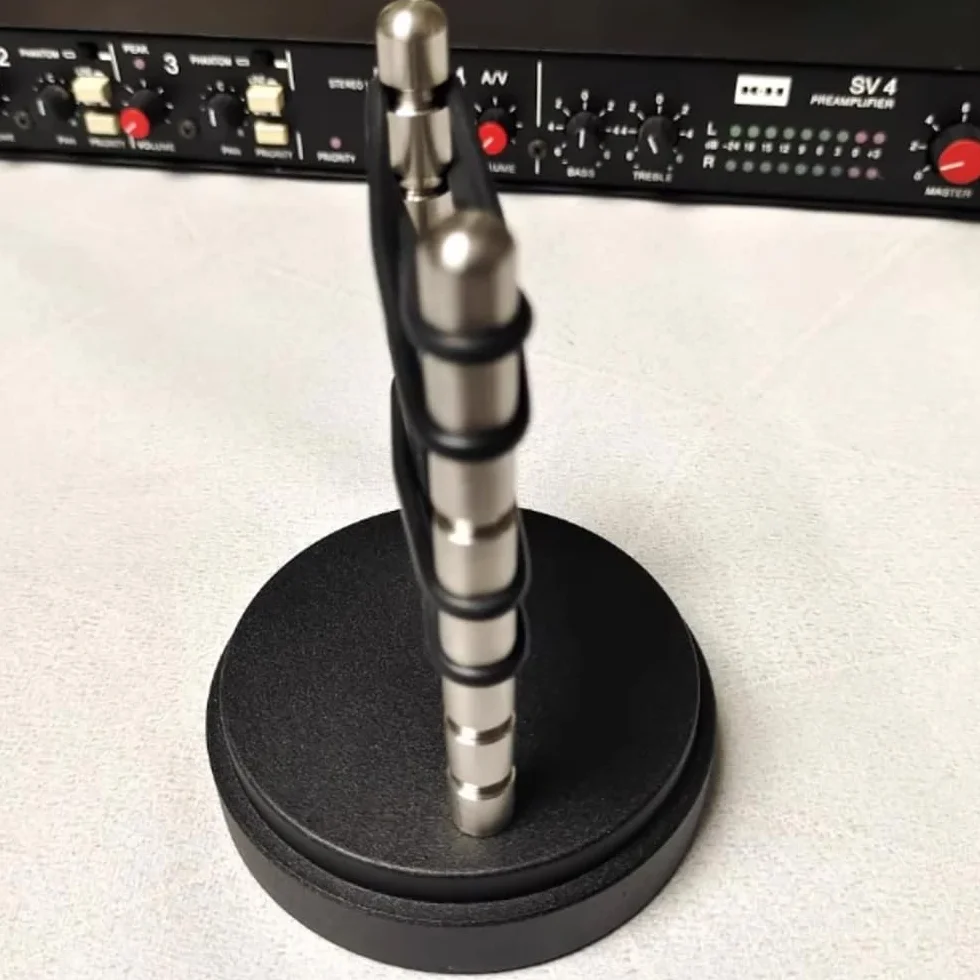 Regulowany Stojak Na Kable Hi-Fi Audio z Amortyzującą Konstrukcją do Kabli Zasilających/Głośnikowych/Sygnałowych/Zbalansowanych