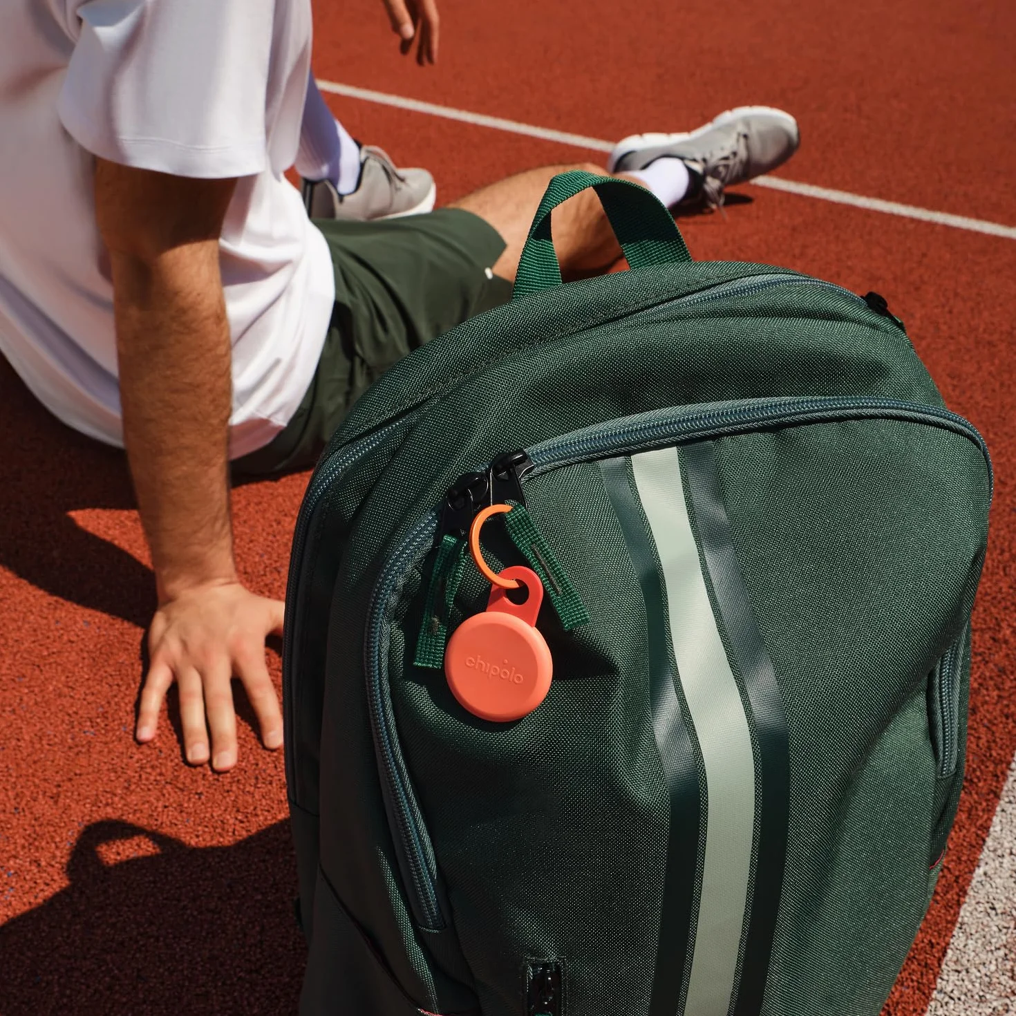 Chipolo LOOP - Ładowalny tracker Bluetooth do lokalizacji kluczy i kieszeni | lokalizator przedmiotów do kluczy, kompatybilny z Apple Find My lub Find Hub (4-Pak)