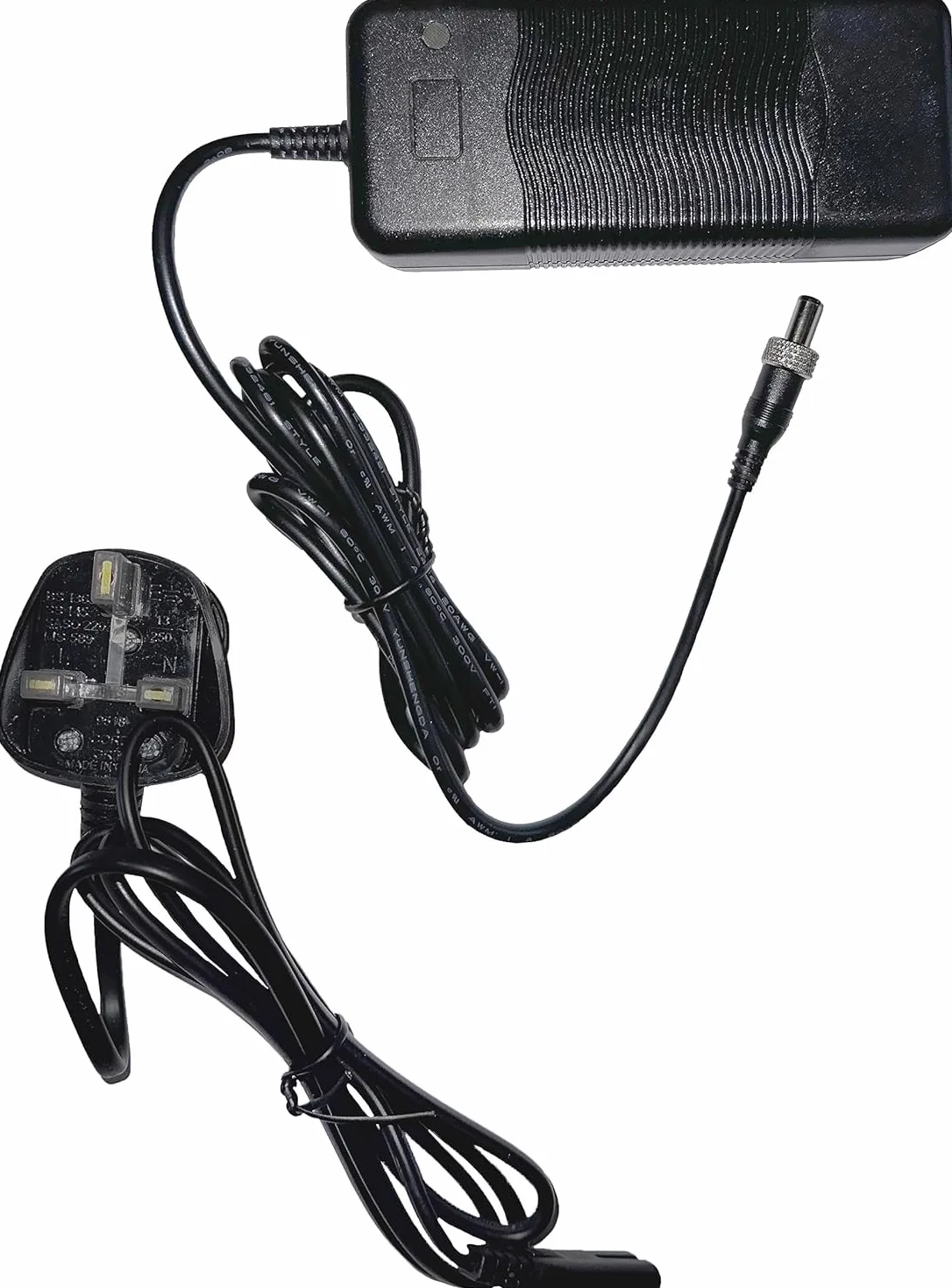 Celestron 18782 Universal AC Adapter - Uniwersalny zasilacz sieciowy Celestron 18782 z wtyczka 5 A zapewnia ciagle zasilanie mocowania, czarny