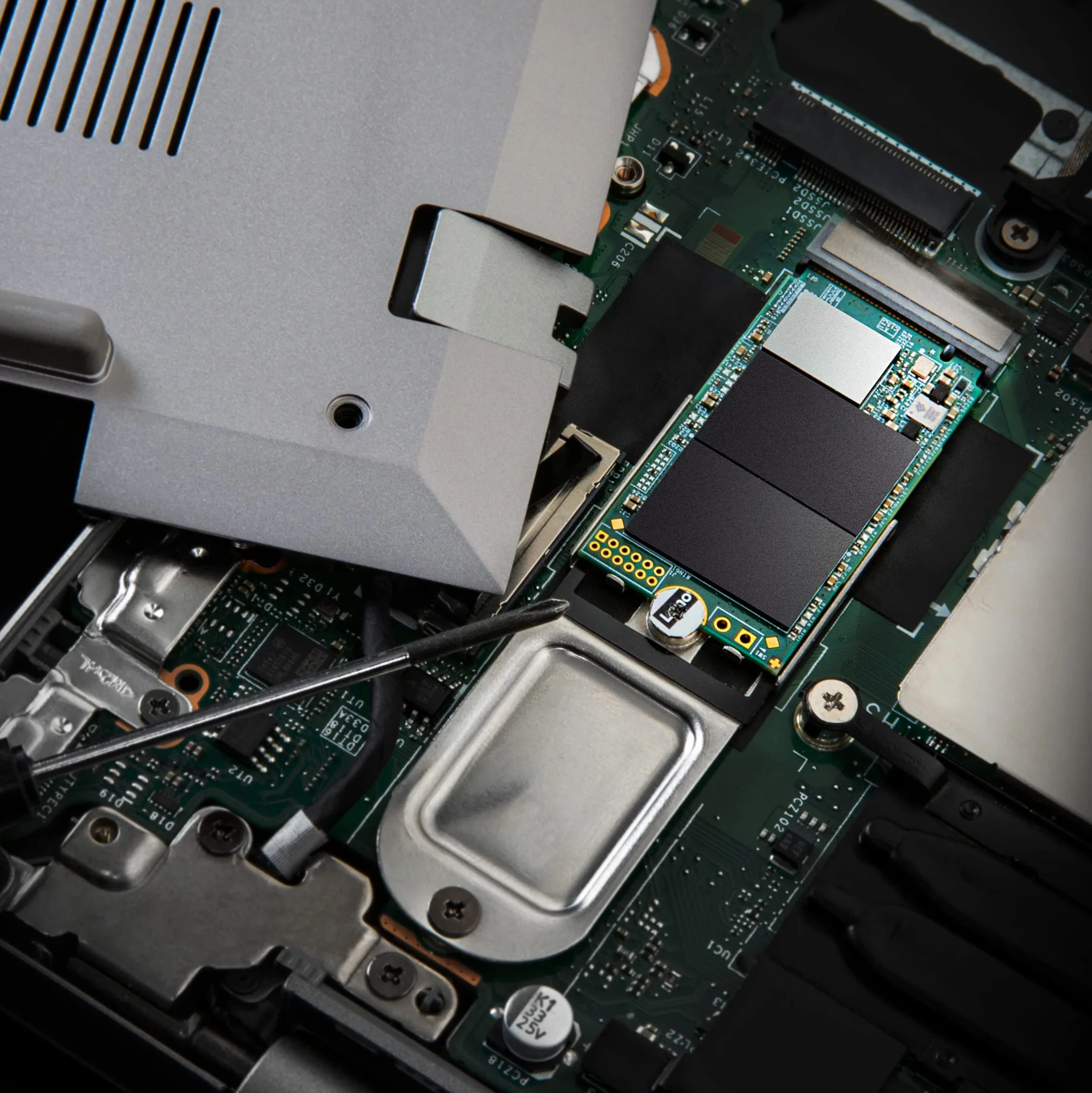 Transcend MTE400S 256 GB NVMe PCIe Gen3 x4 M.2 2242 Internal Solid State Drive (SSD) 3D TLC NAND (TS256GMTE400S)