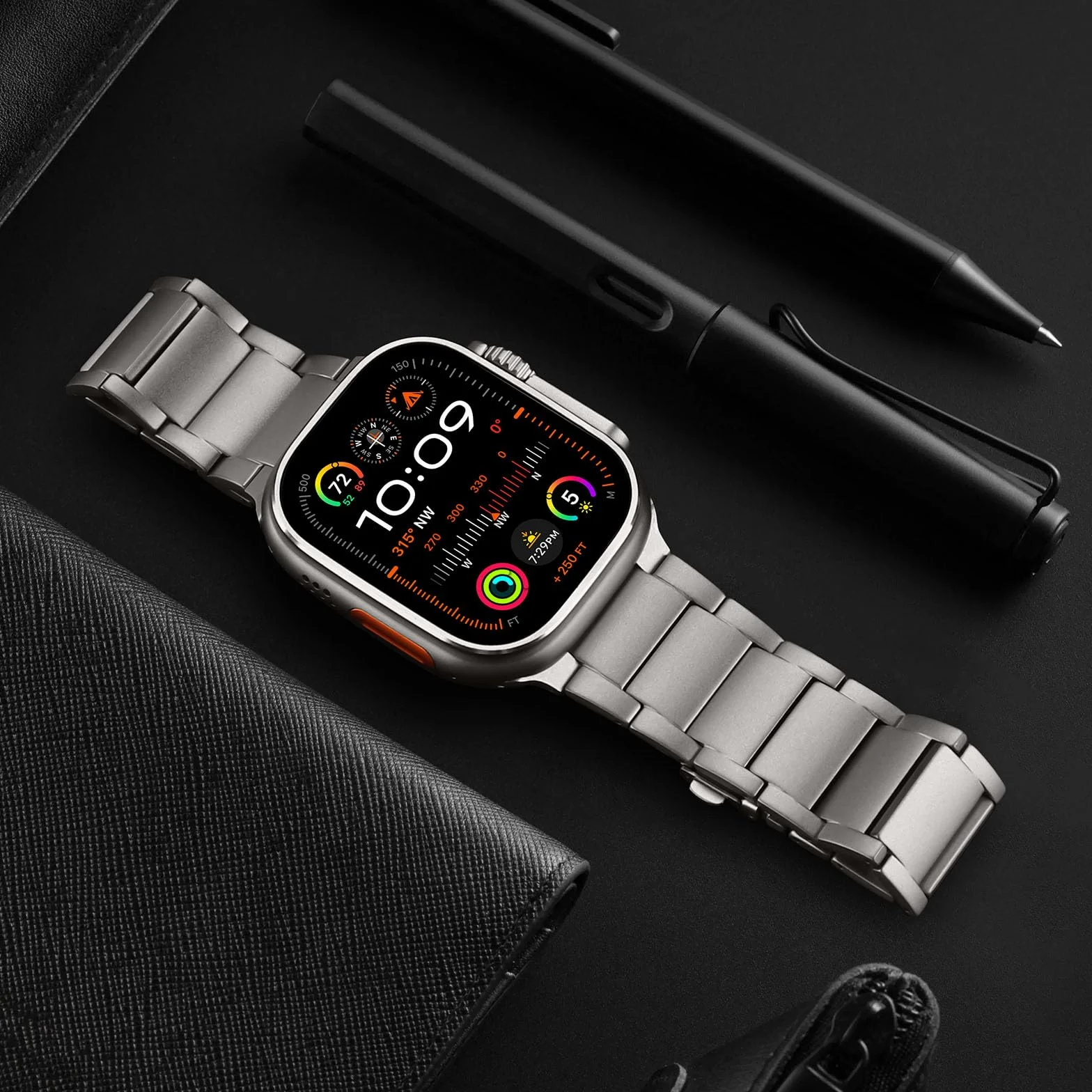 HITZEE Titanium Ultra Band kompatybilny z Apple Watch Band 49/46 (S11/10)/45/44/42, lekki tytanowy pasek ze składanym zapięciem dla mężczyzn do iWatch Ultra 3/2/1 SE 3-1 Series 11 10 9 8 7 6 5 4 3 2 1