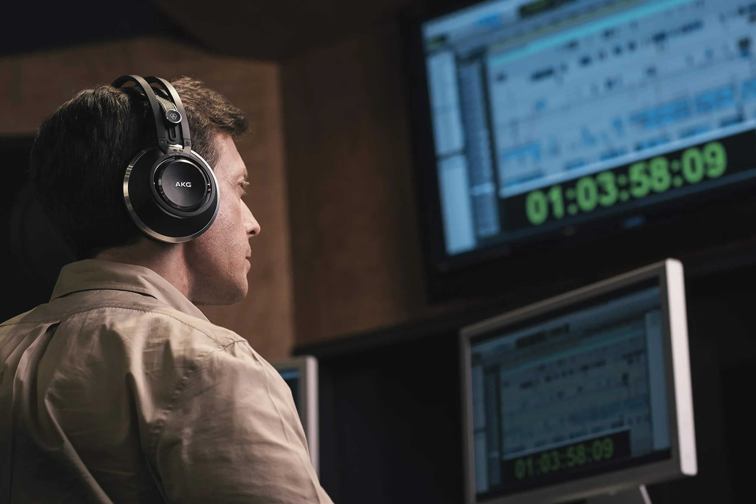 AKG K-872 - Zamknięte słuchawki studyjne