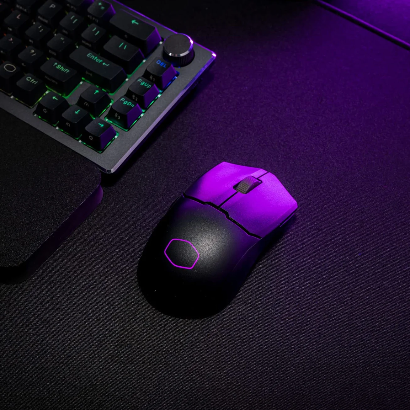 Cooler Master MM712 RGB LED Hybrydowa Bezprzewodowa Mysz do Gier 59g - Sensor Optyczny 19K DPI PAW3370, Przełączniki Optyczne 70mln Kliknięć, System On-The-Fly, MasterPlus+ (38K DPI, tylko PC); Czarna