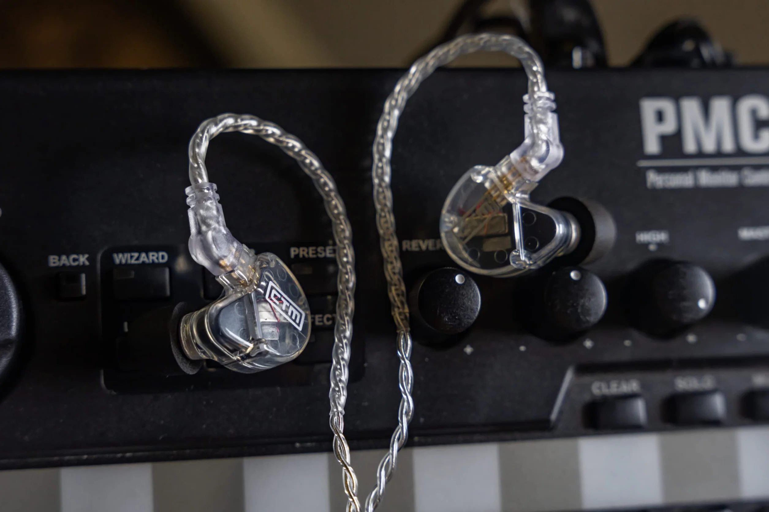 CTM CE220 - Pro Isolating Dual Driver Przewodowe słuchawki douszne od Clear Tune Monitors (przezroczyste)
