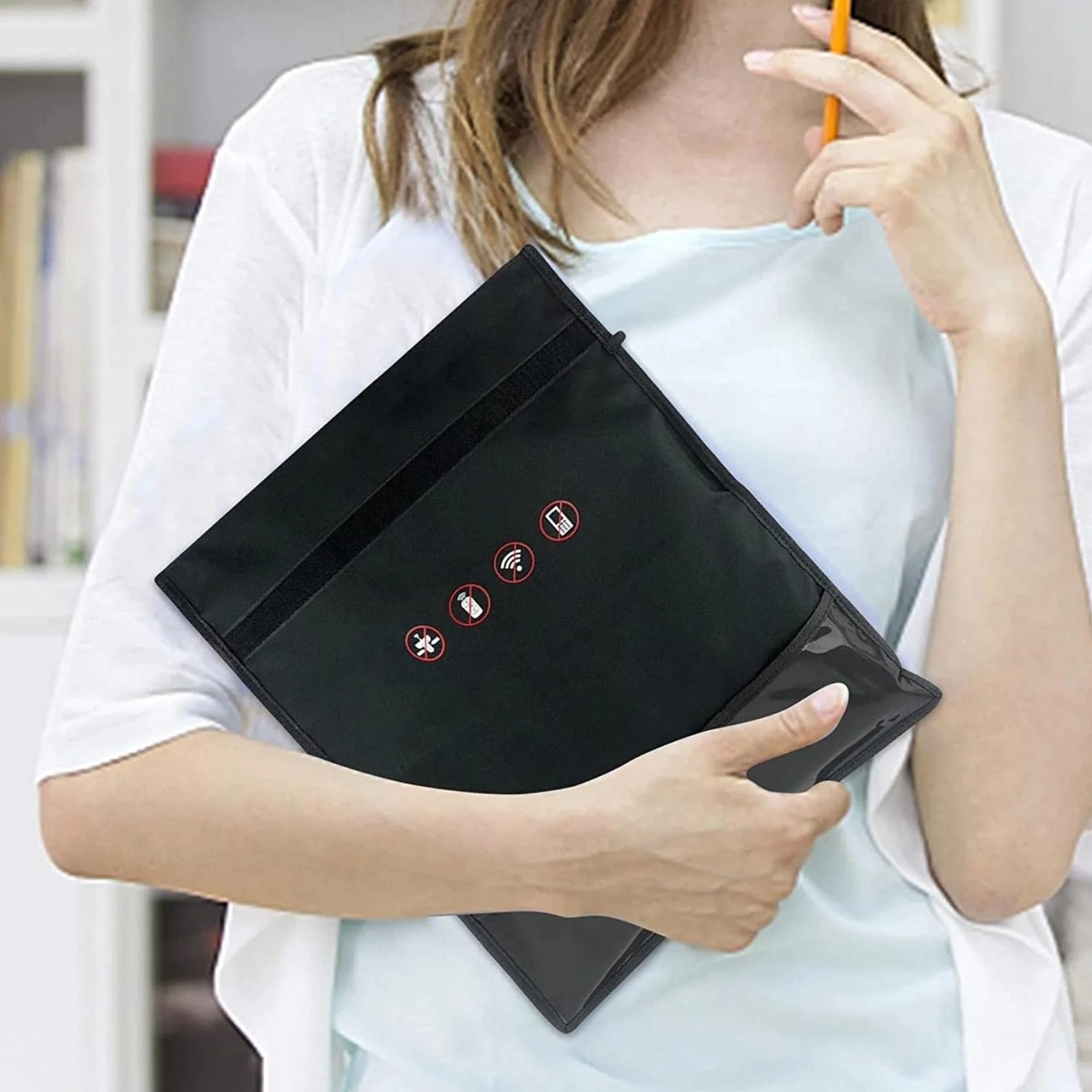 Zakłócacz sygnału, Etui na kluczyki samochodowe z GPS i RFID, antykradzieżowe, antyradiacyjne, antyhakerskie, szpiegujące, do notebooków telefonów komórkowych(25x28cm)