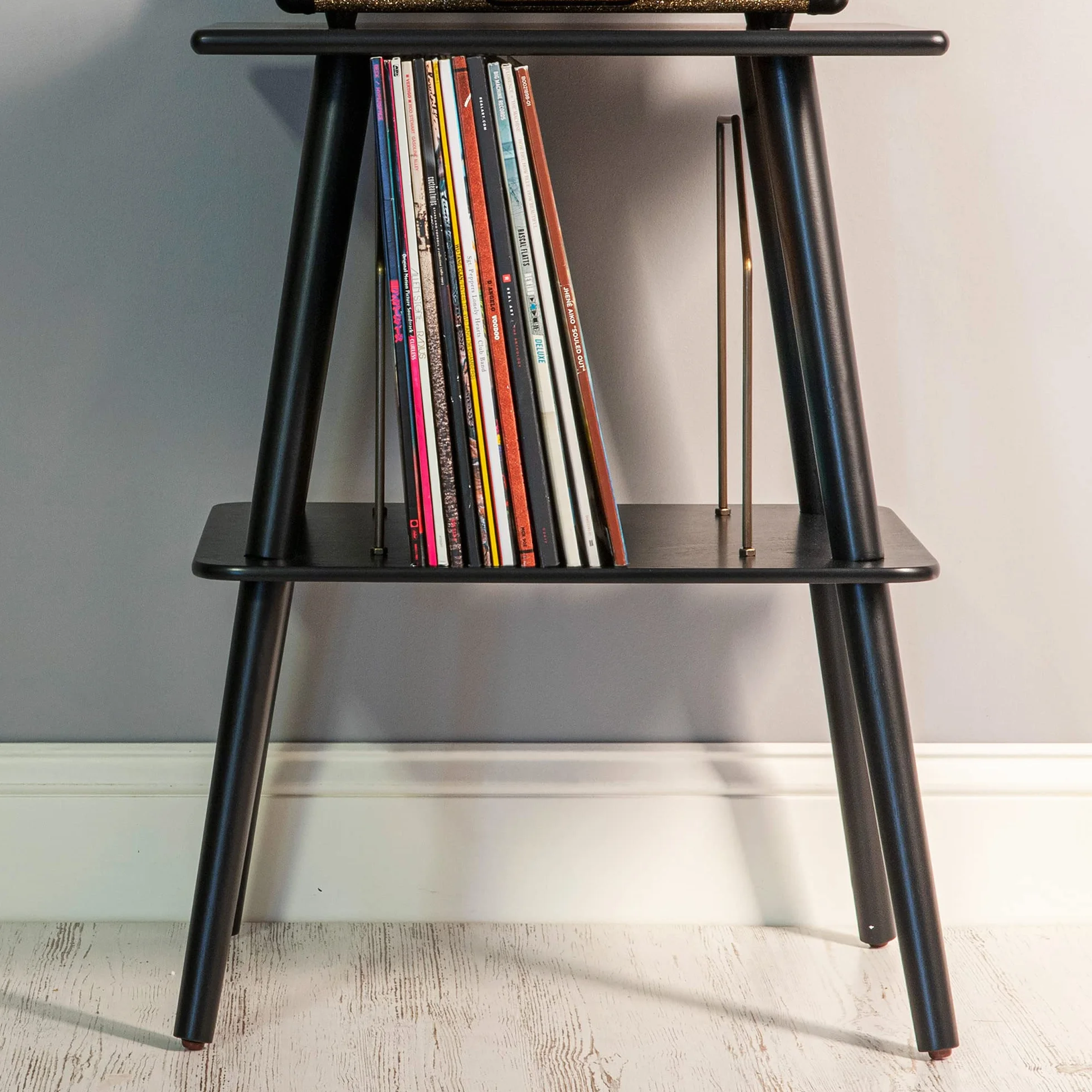 Crosley ST66-BK stojak gramofonowy Manchester z miejscem na płyty przewodowe, czarny