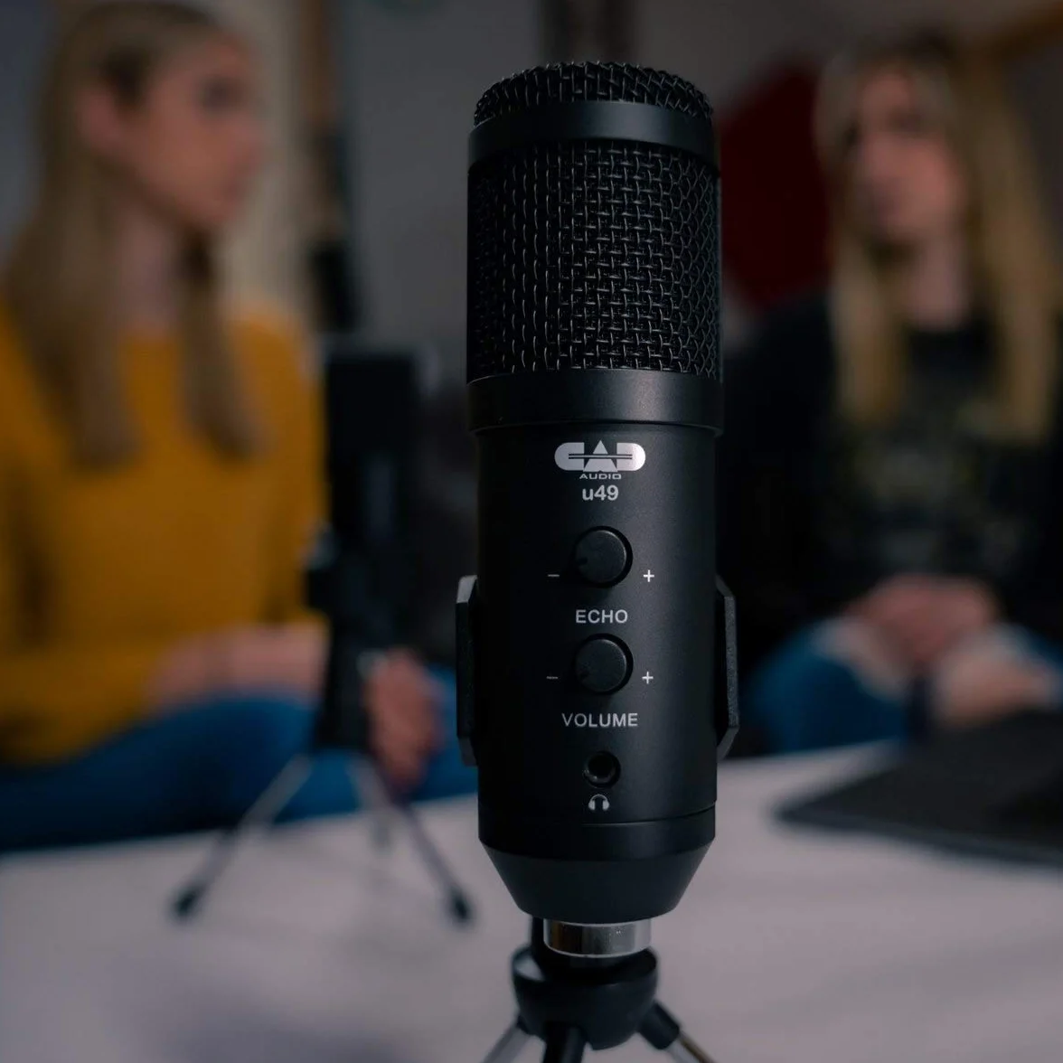 CAD AUDIO, U49 Mikrofon pojemnościowy USB z dużą membraną (charakterystyka: kardioidalny, 20 Hz - 20 kHz, zintegrowany konwerter A/D, do MAC lub PC, w tym: kabel USB, szyba przednia, zacisk i stojak