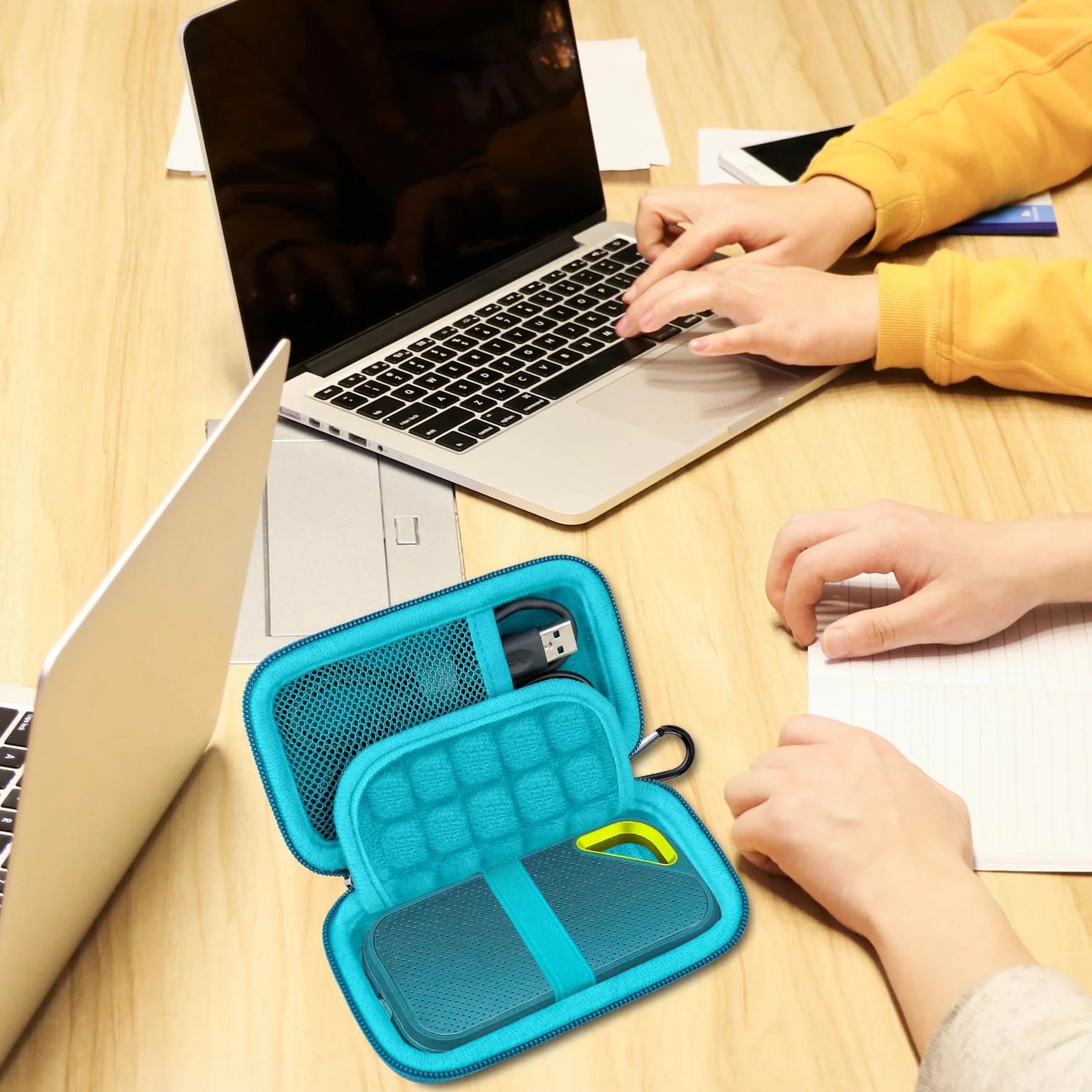 Lacdo Torba na zewnętrzny dysk twardy Pokrowiec ochronny na przenośny zewnętrzny dysk SSD Extreme PRO SDSSDE80 SDSSDE81 500 GB 1 TB 2 TB 4 TB USB-C EVA, Monterey