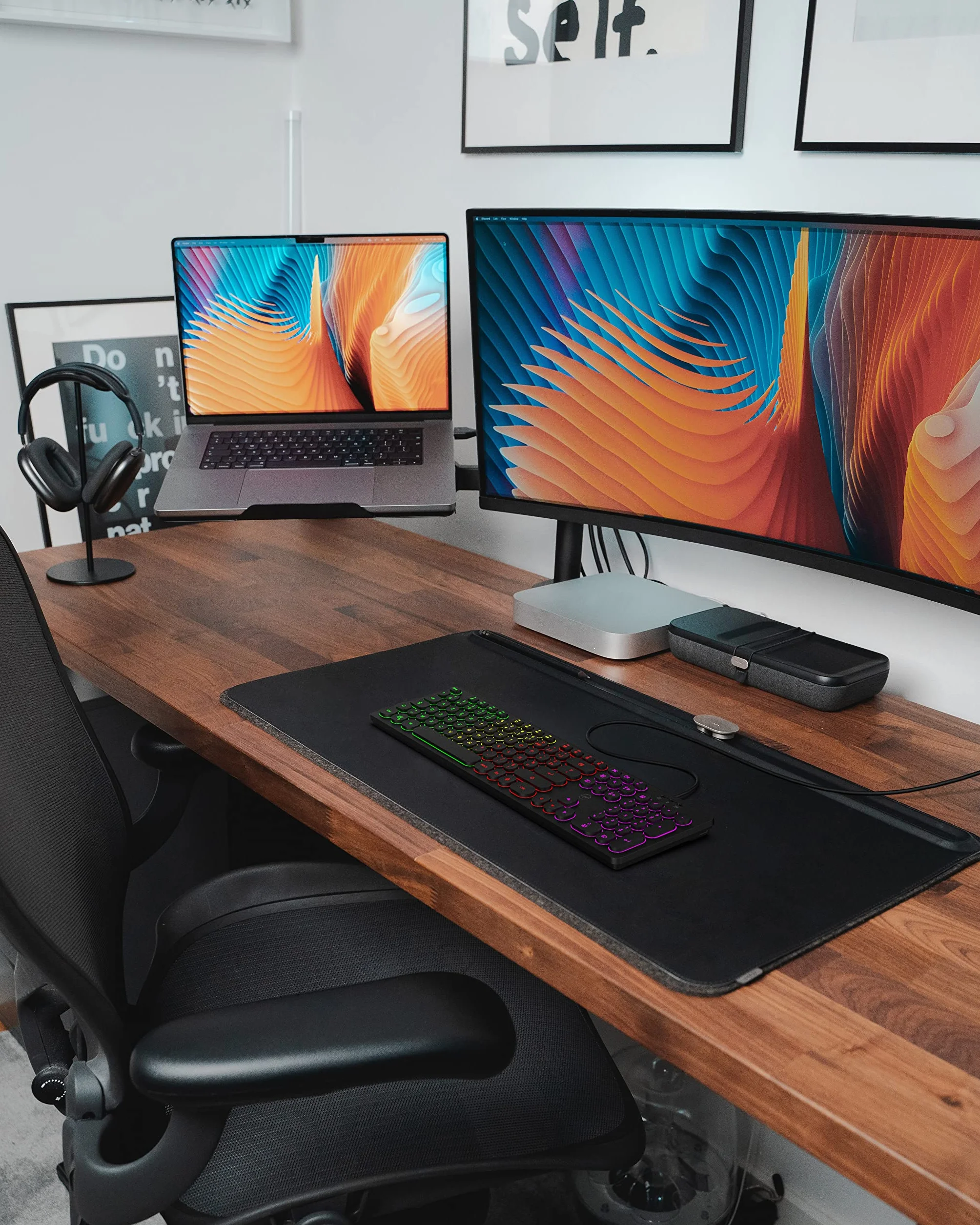 MOBILITY LAB ML306858 - Podświetlana klawiatura przewodowa - kompatybilna z komputerami PC i laptopami, czarna