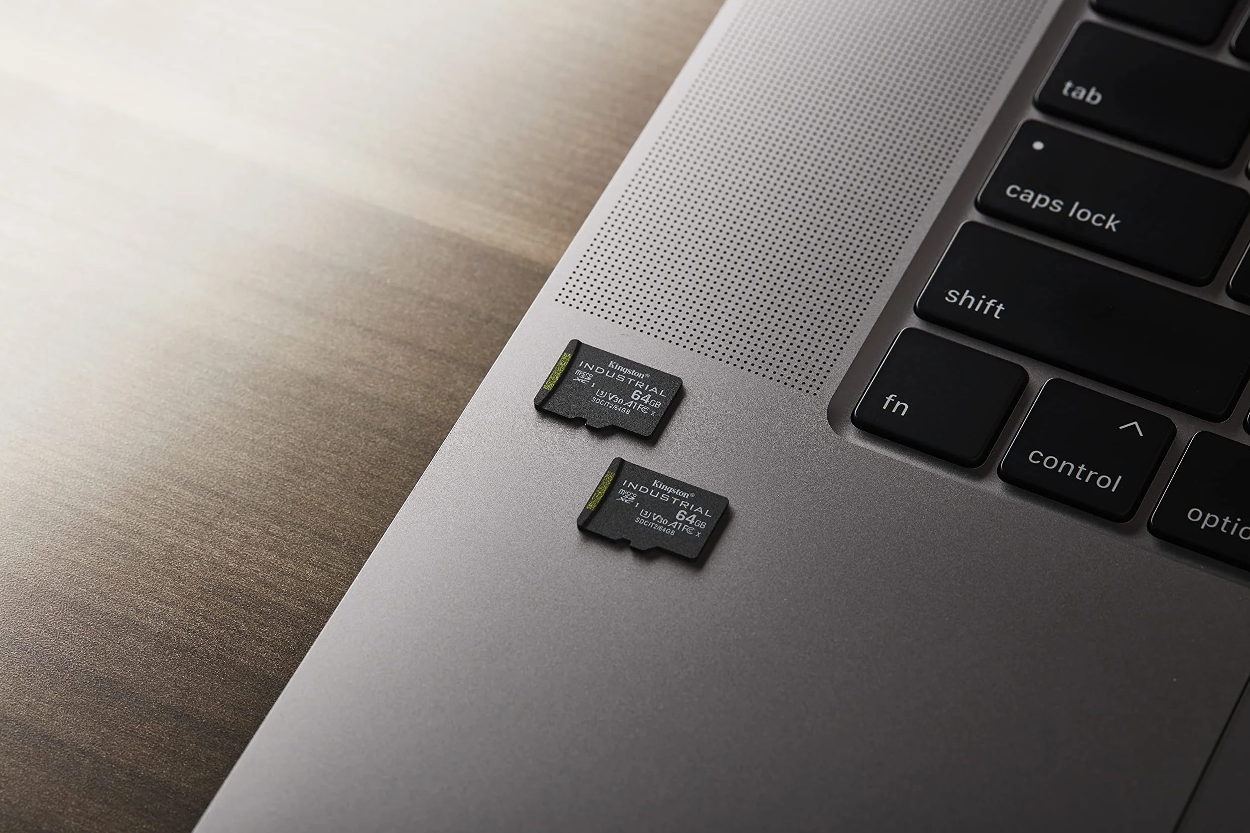 Kingston Przemysłowa karta microSD - 16 GB microSDHC Industrial C10 A1 pSLC + adapter SD - SDCIT2/16GB