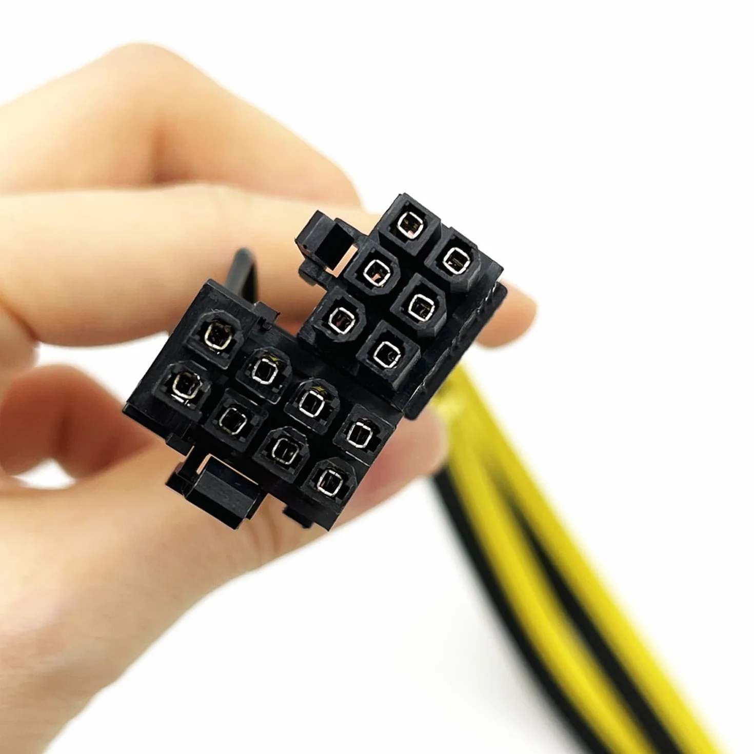 6 x 6-pinowy PCI-E do 8-pinowy (6+2) PCI-E (męski na męski) kabel zasilający GPU (50 cm) nie zawiera karty