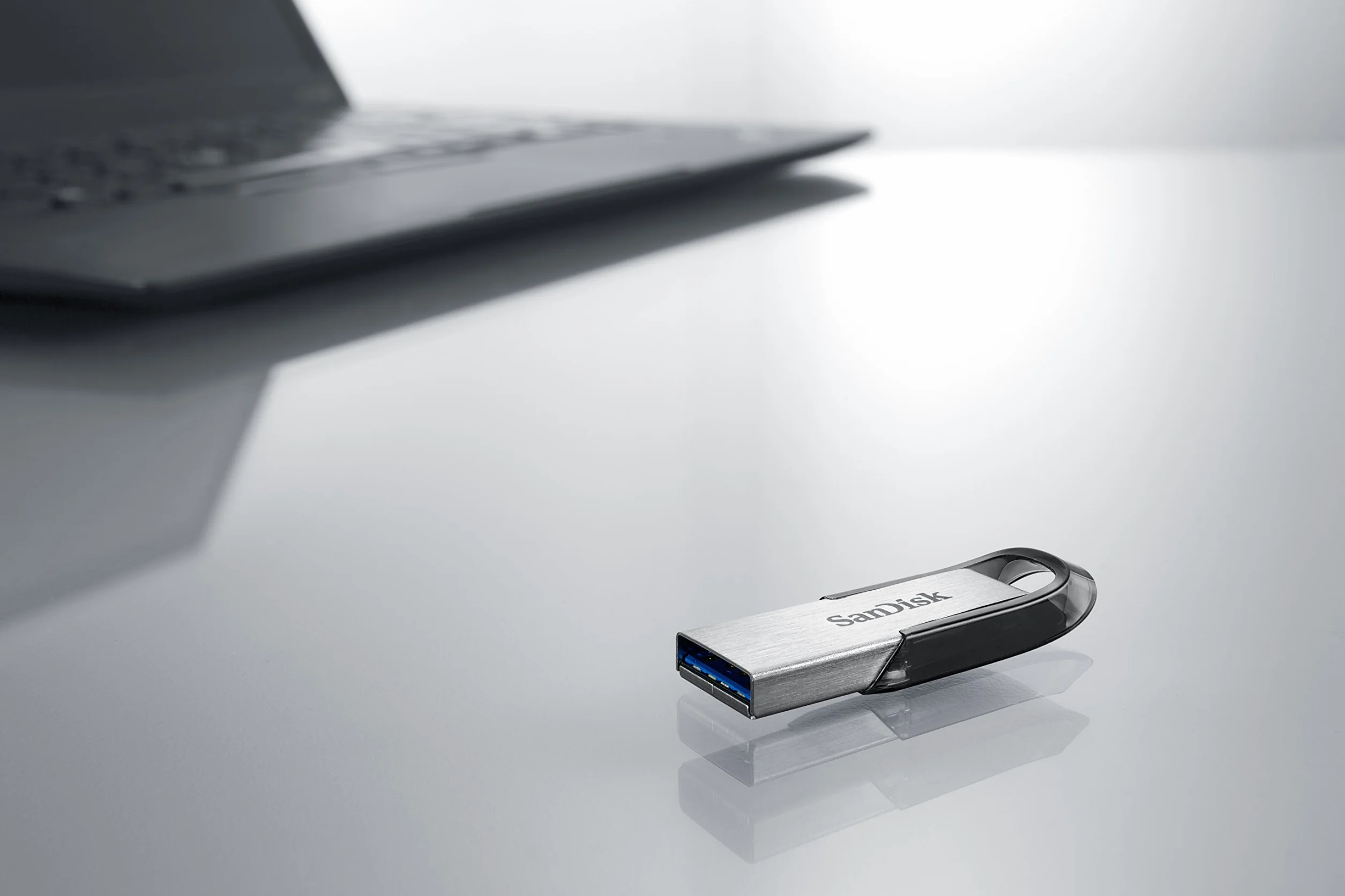 Sandisk Ultra Flair SDCZ73-128G-G46 Pendrive, Srebrny/Czarny, 128GB