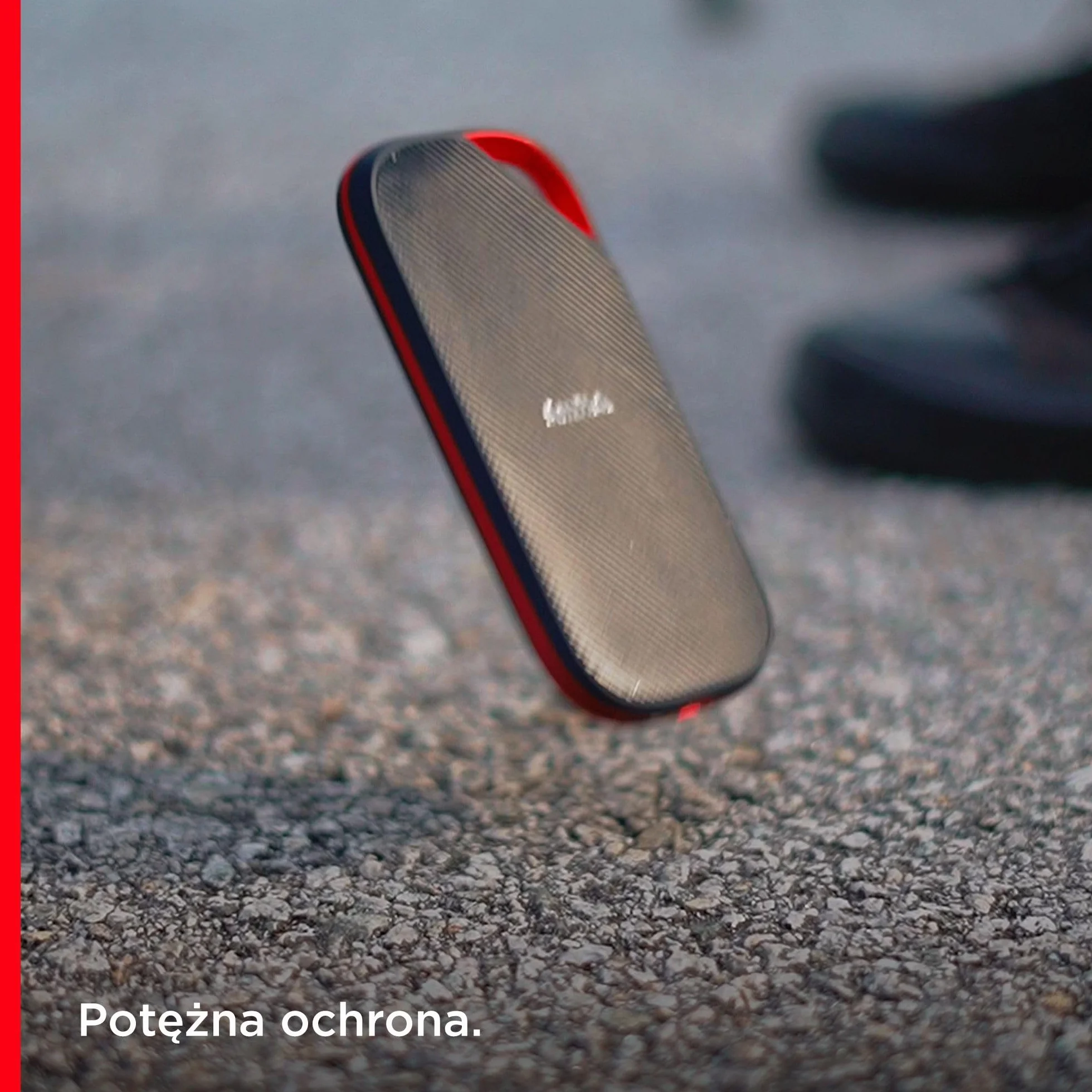 SanDisk Extreme PRO dysk zewnętrzny SSD z USB4, 2 TB, 40 Gb/s, prędkość odczytu do 3800 MB/s i prędkość zapisu do 3700 MB/s