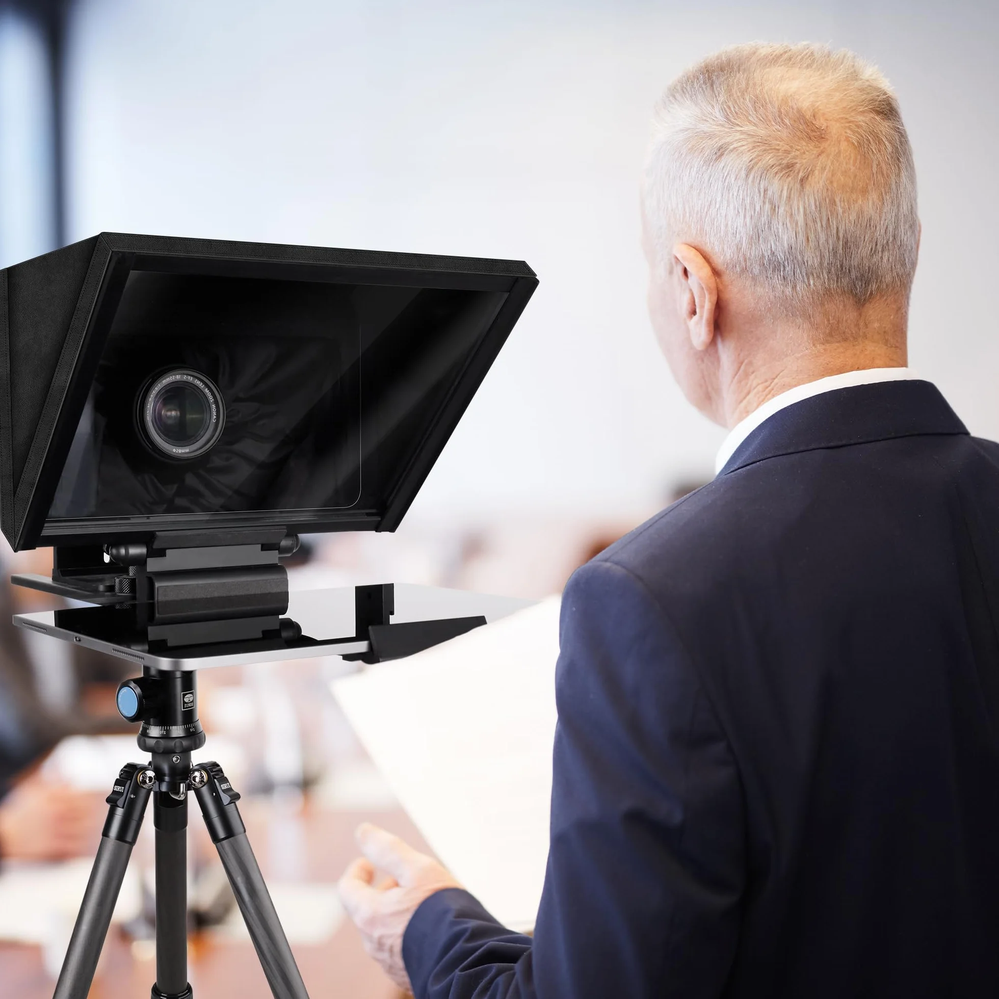 Teleprompter 16", z pilotem zdalnego sterowania i aplikacją Prompter, szkło spektroskopowe 70/30, aluminiowa rama, nadaje się do krótkich filmów i przemówień