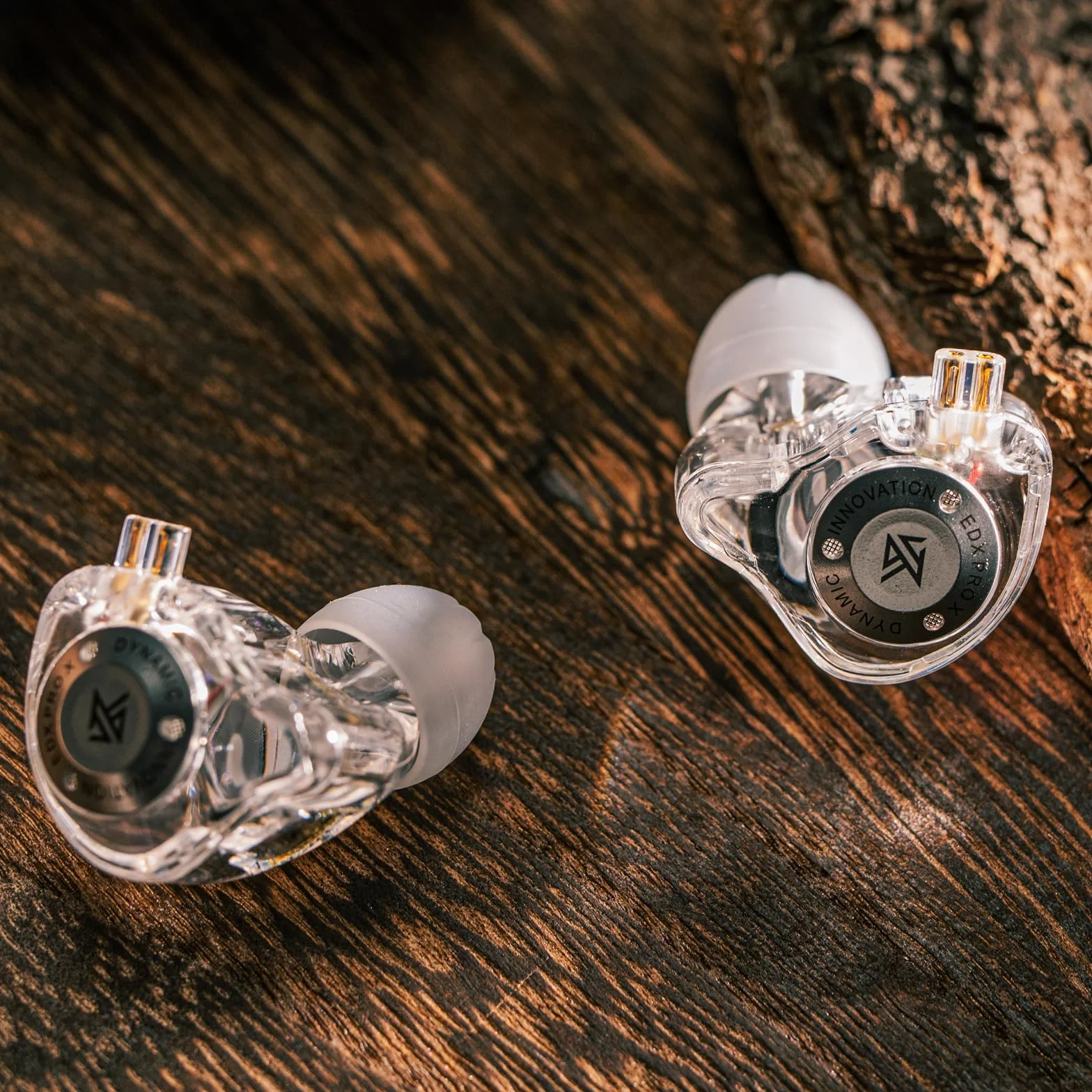 Linsoul KZ EDX Pro X Słuchawki douszne, pojedynczy dynamiczny przetwornik HiFi w ergonomicznej obudowie, przewodowe słuchawki do gier, odłączany kabel dla audiofilów（Wyraźne,Bez mikrofonu)
