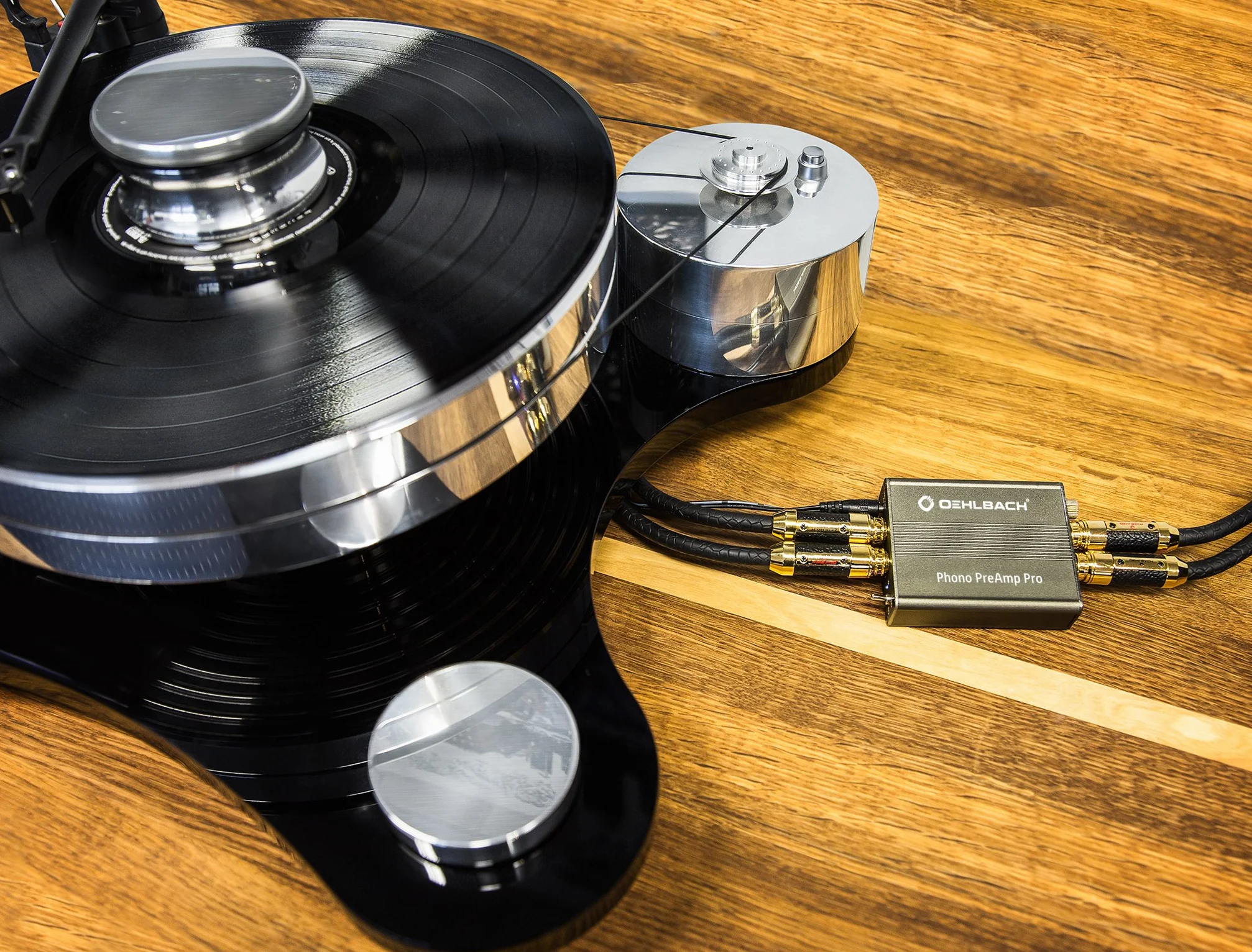 Oehlbach Phono PreAmp Pro przedwzmacniacz Phono do gramofonu z przetwornikami MM lub MC, kompaktowy i mocny, metaliczny brązowy