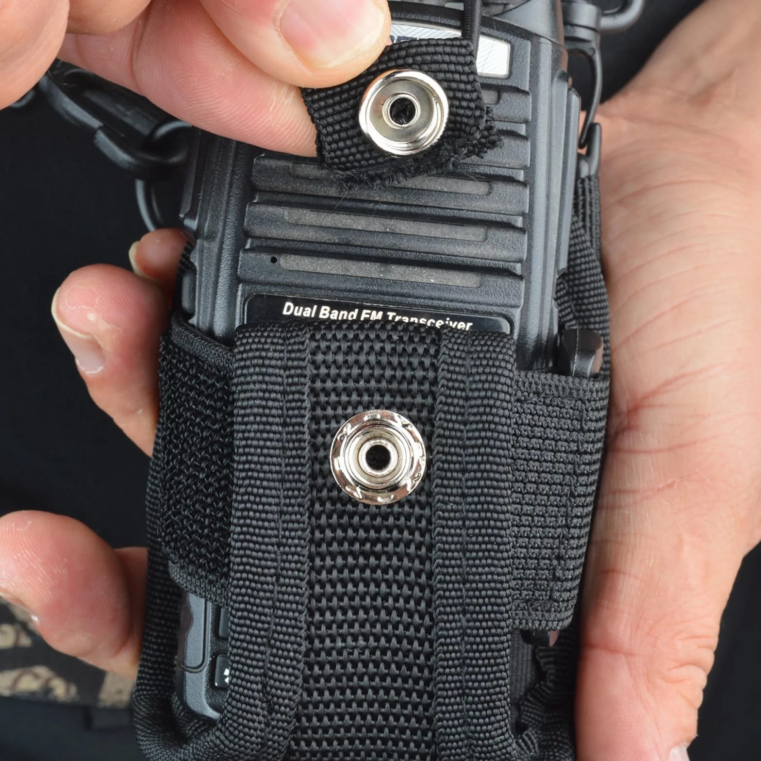 UAYESOK Mała torba na urządzenia radiowe, kabura walkie talkie torba do przenoszenia, torba policyjna na pasek z klipsami do Baofeng UV-5R UV82 888S Motorola TLKR Talkabout Midland Kenwood