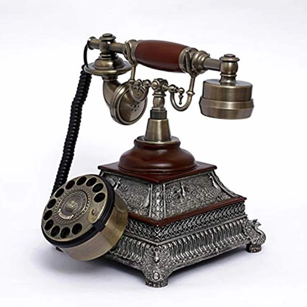 Telefon retro, zabytkowy telefon z tarczą obrotową, funkcjonalny, retro, staromodny, z klasycznym metalowym dzwonkiem, telefony stacjonarne do domu i wystroju wnętrz