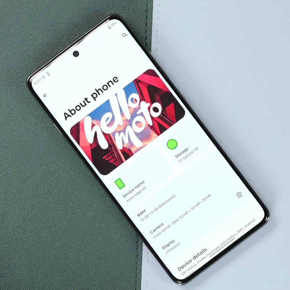 Ibywind Folia Ochronna do Motorola Edge 60 5G,2 Sztuki folia hydrożelowa z osłoną obiektywu aparatu,łatwe narzędzie do instalacji,bez pęcherzyków powietrza,odporna na pękanie i zarysowania
