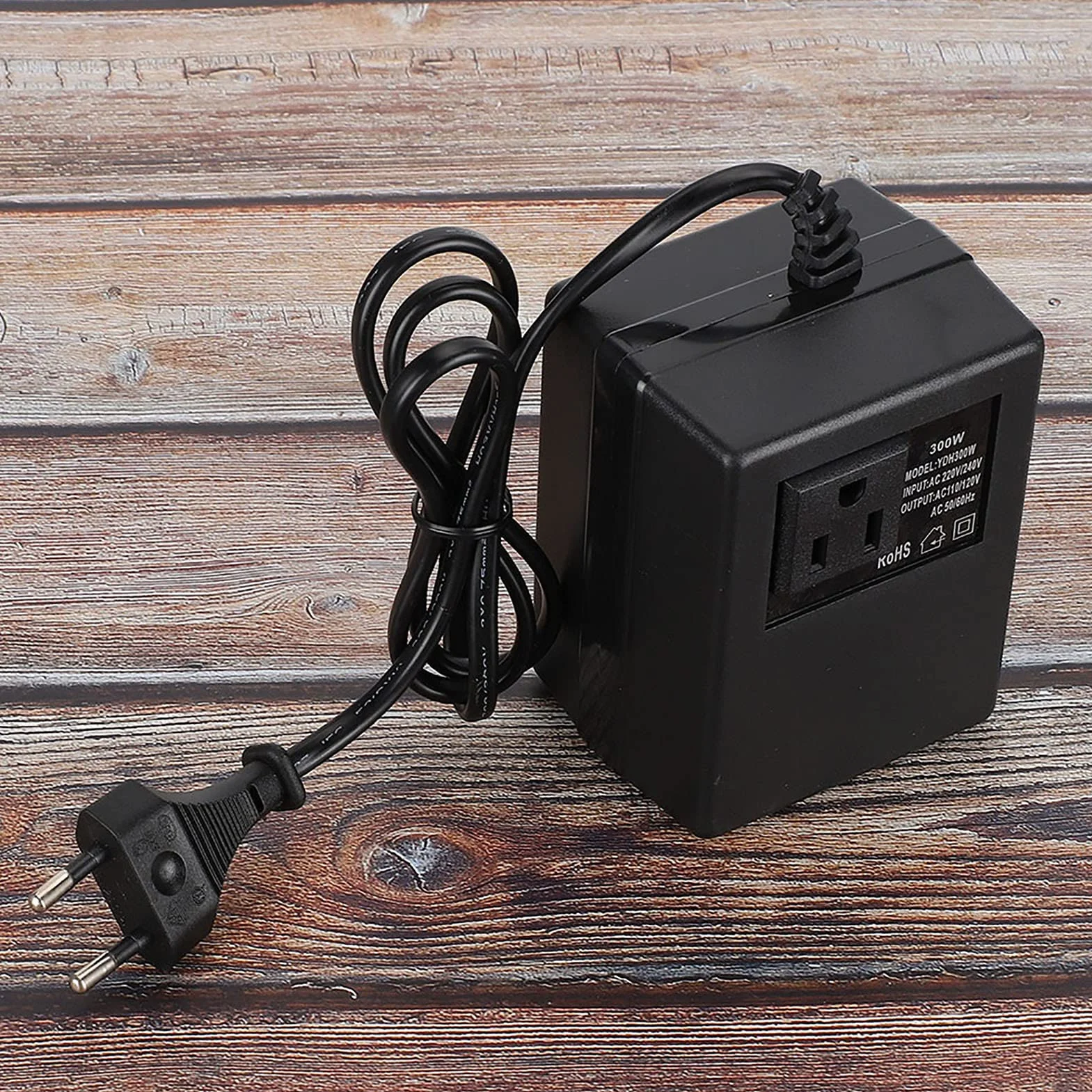 Przetwornica napięcia 300W 220V-110V 50/60Hz Adapter podróżny EU do podróży