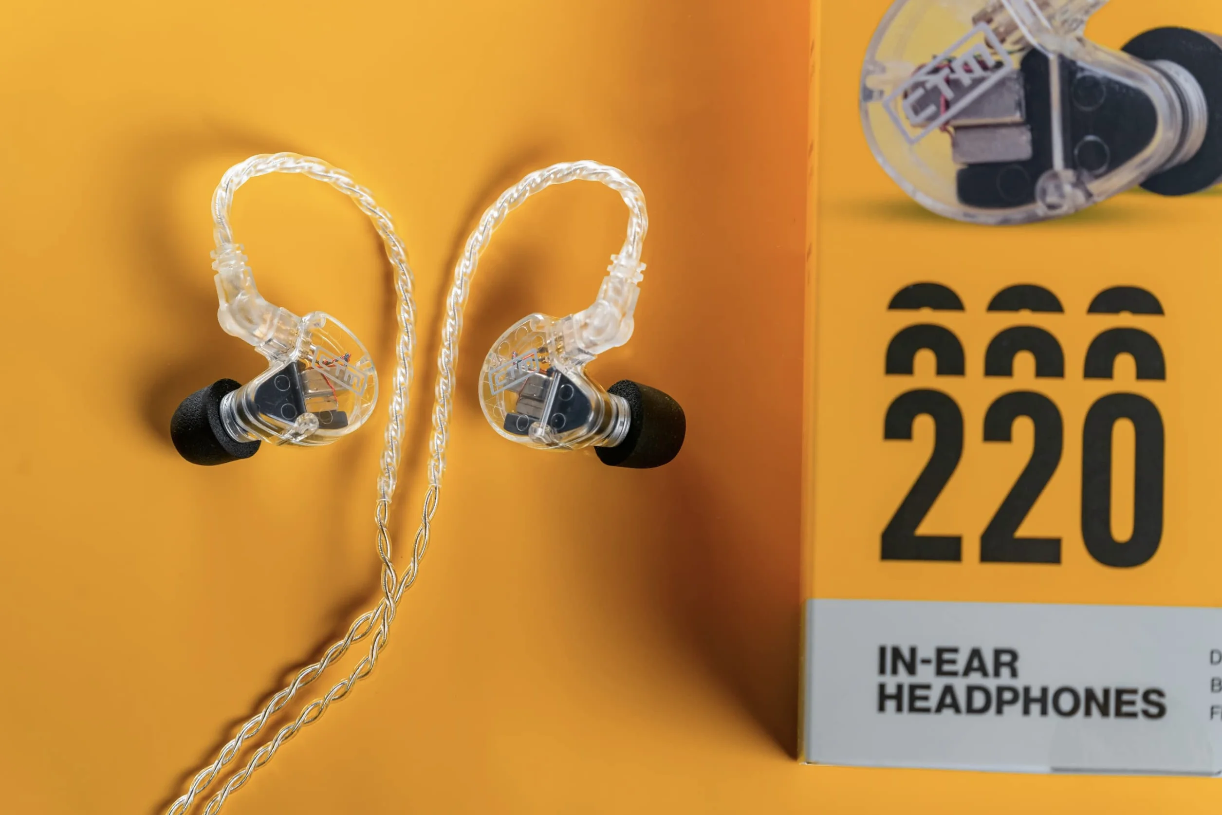 CTM CE220 - Pro Isolating Dual Driver Przewodowe słuchawki douszne od Clear Tune Monitors (przezroczyste)