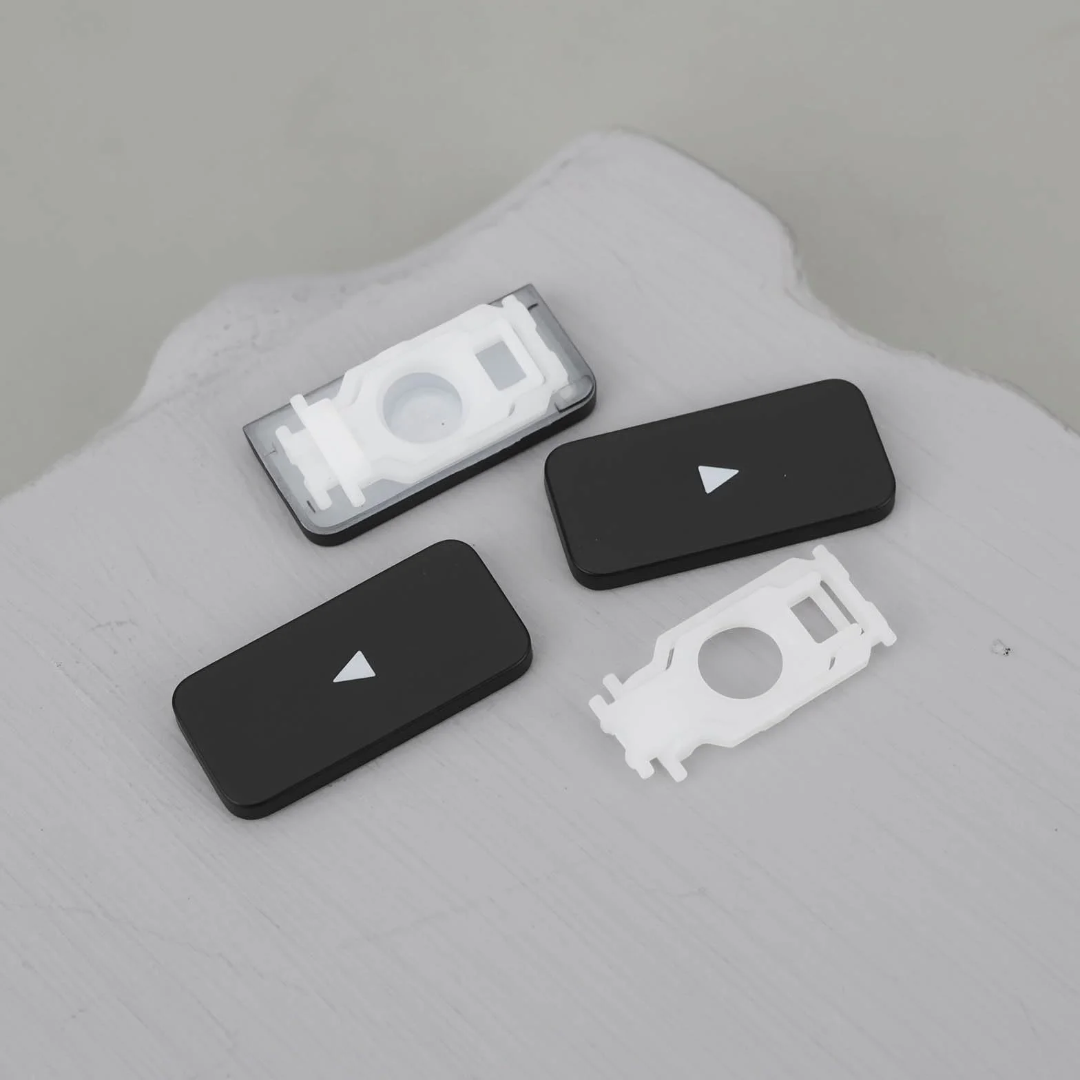1 zestaw wymiennych kluczy do laptopa ze strzałką w górę lub w dół z zawiasem zaciskowym nożycowym kompatybilny z Macbook AIR 33.0 cm 38 cm M1 M2 M3 M4 2020-2025
