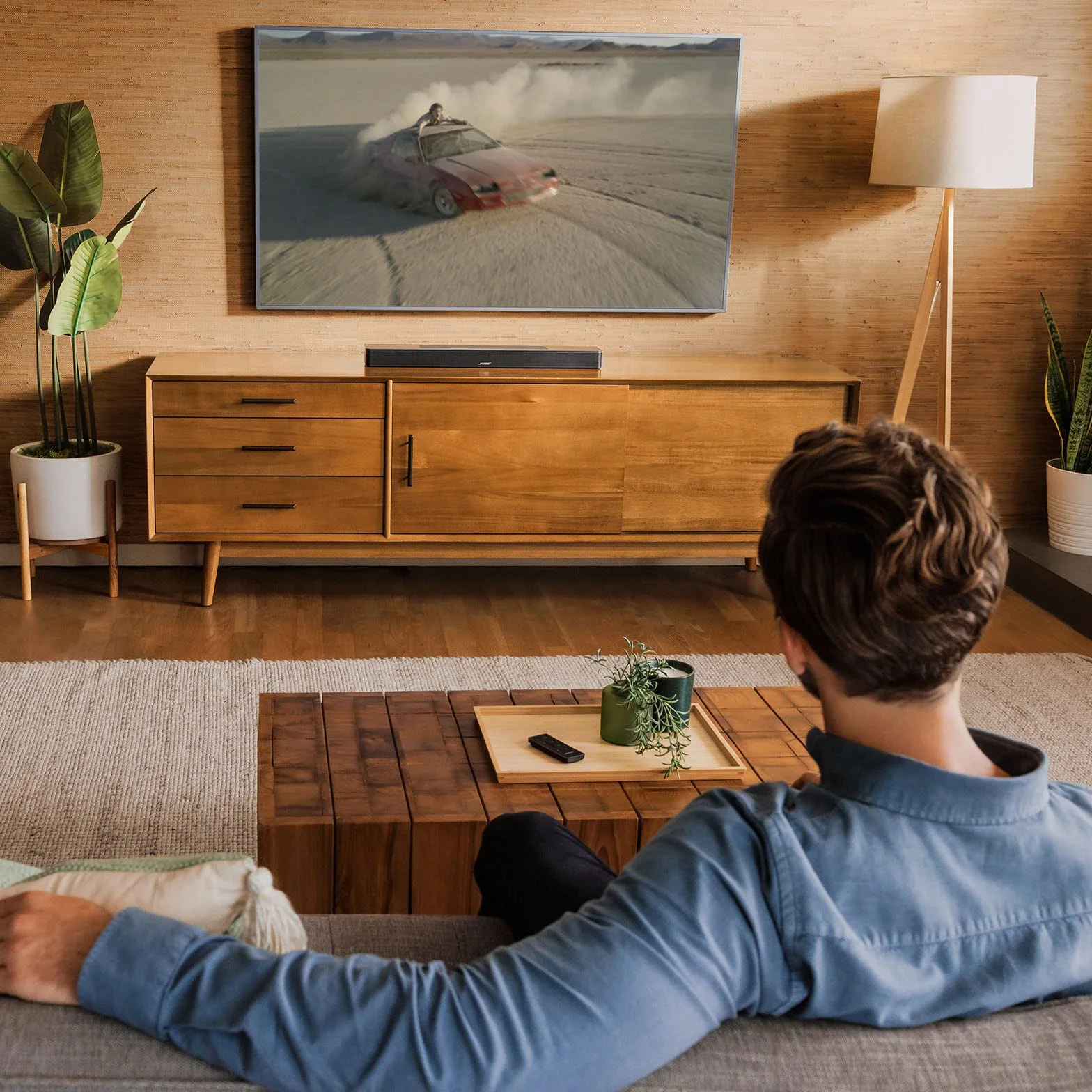 Głośnik Bose Smart Soundbar 600 z Dolby Atmos, wbudowanym asystentem Alexa oraz łącznością Bluetooth – czarny